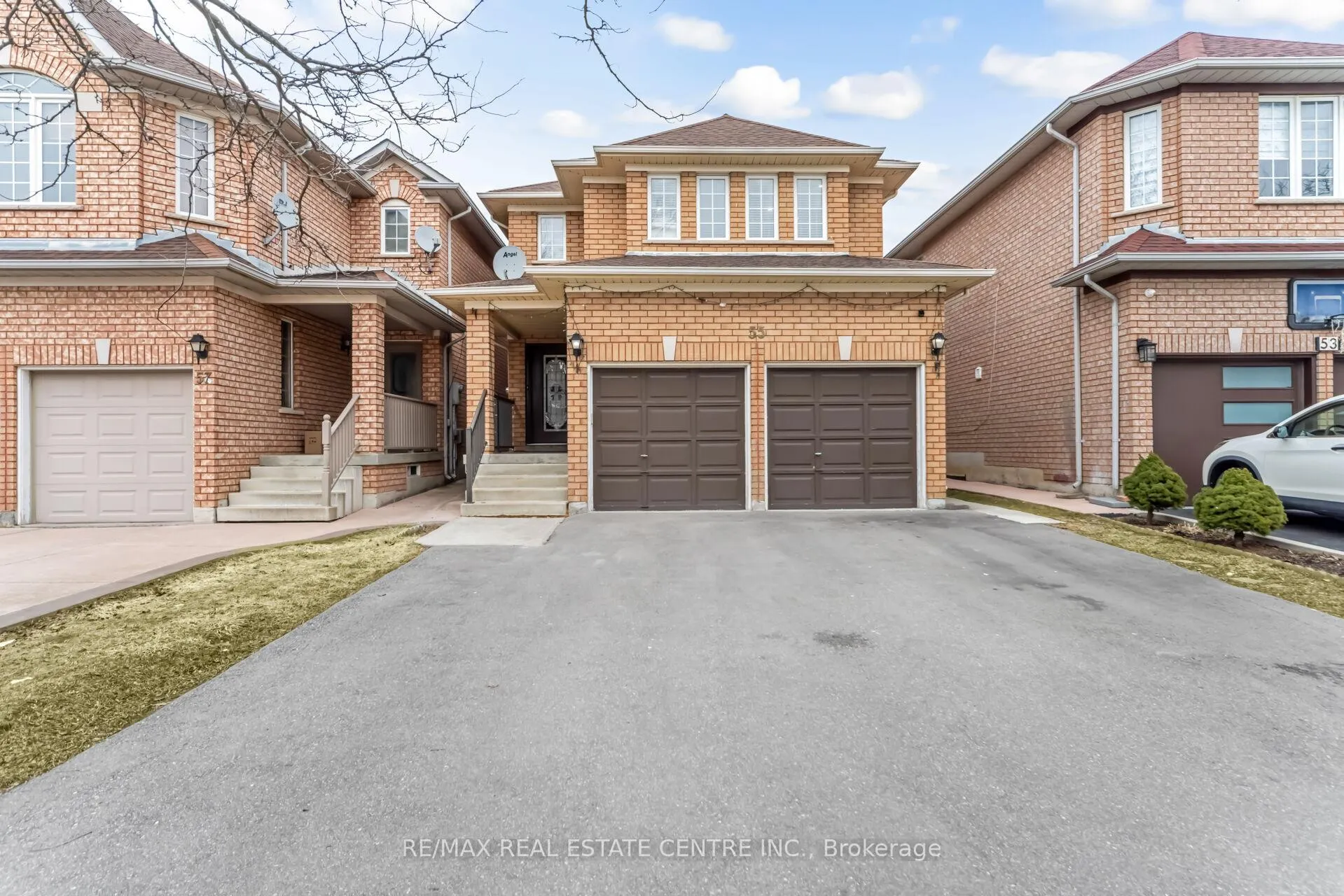 Front of 55 Golden Eagle Road