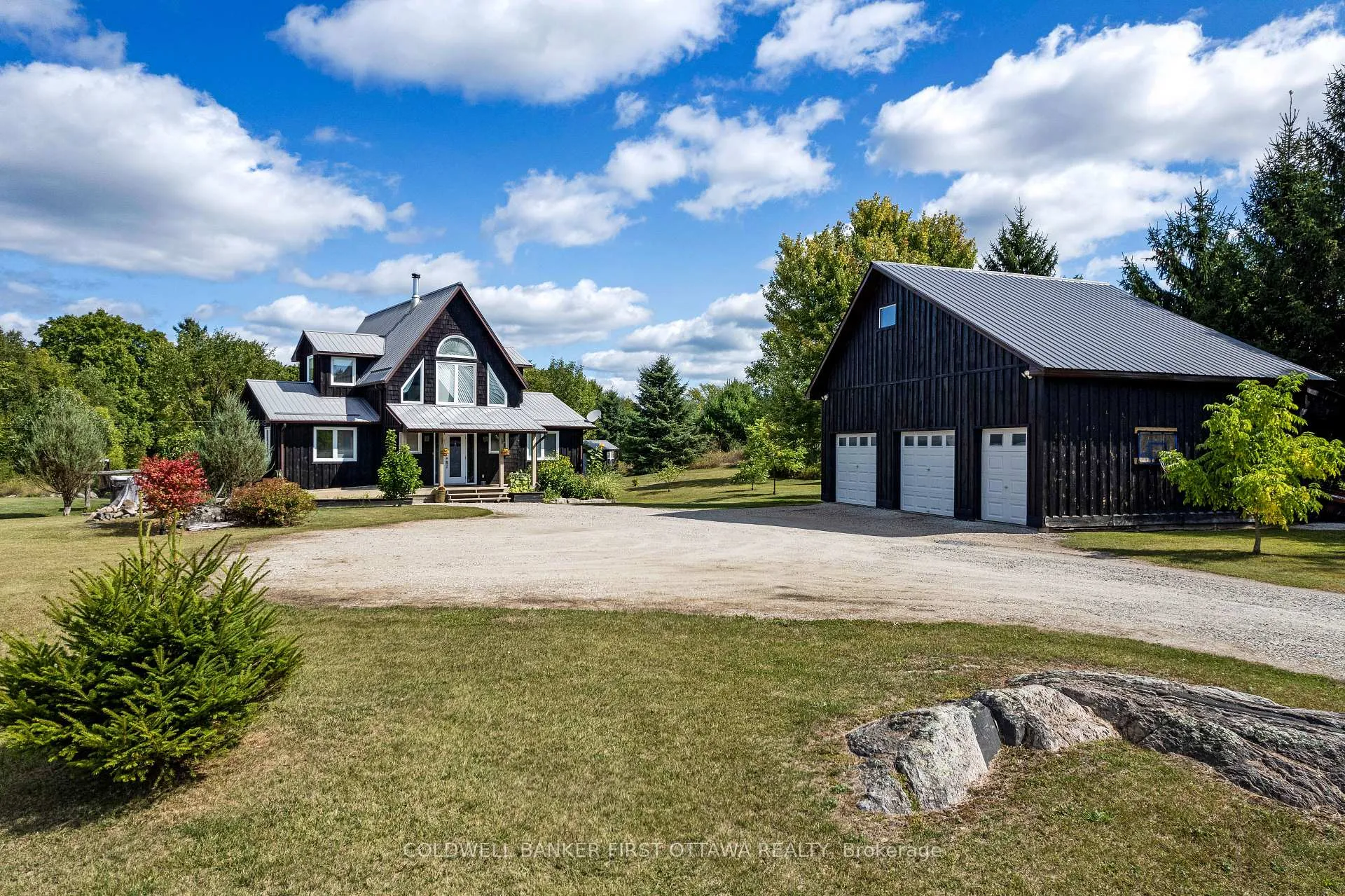 Photo 5 of 1158 Fallbrook Road, Tay Valley, Bathurst/Burgess & Sherbrooke (Bathurst) Twp — HOMEH