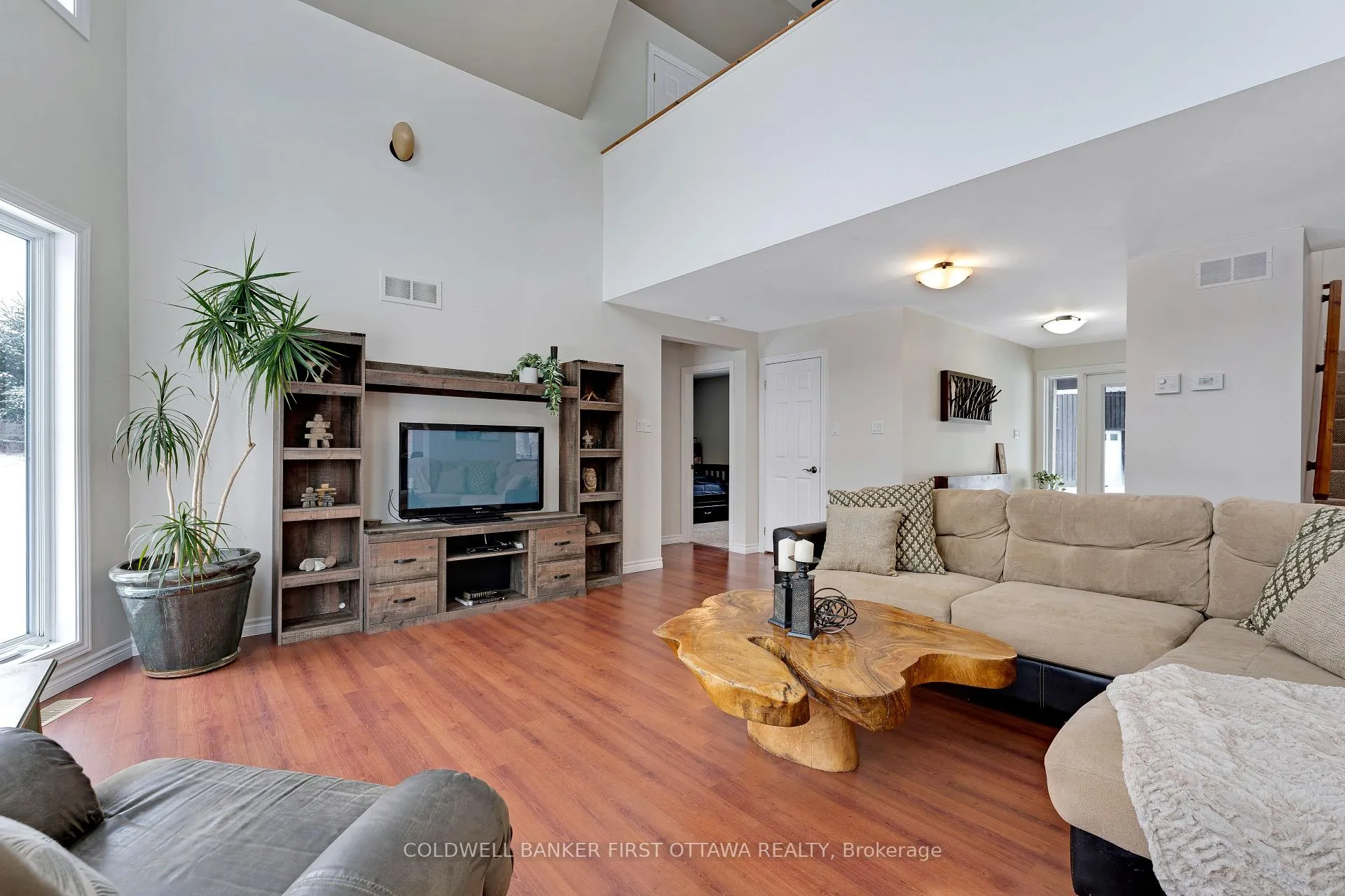 Photo 12 of 1158 Fallbrook Road, Tay Valley, Bathurst/Burgess & Sherbrooke (Bathurst) Twp — HOMEH