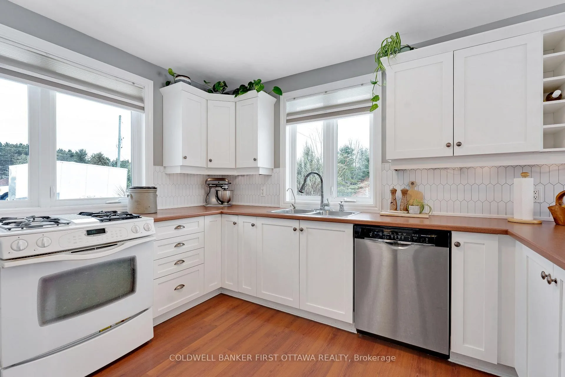 Photo 18 of 1158 Fallbrook Road, Tay Valley, Bathurst/Burgess & Sherbrooke (Bathurst) Twp — HOMEH