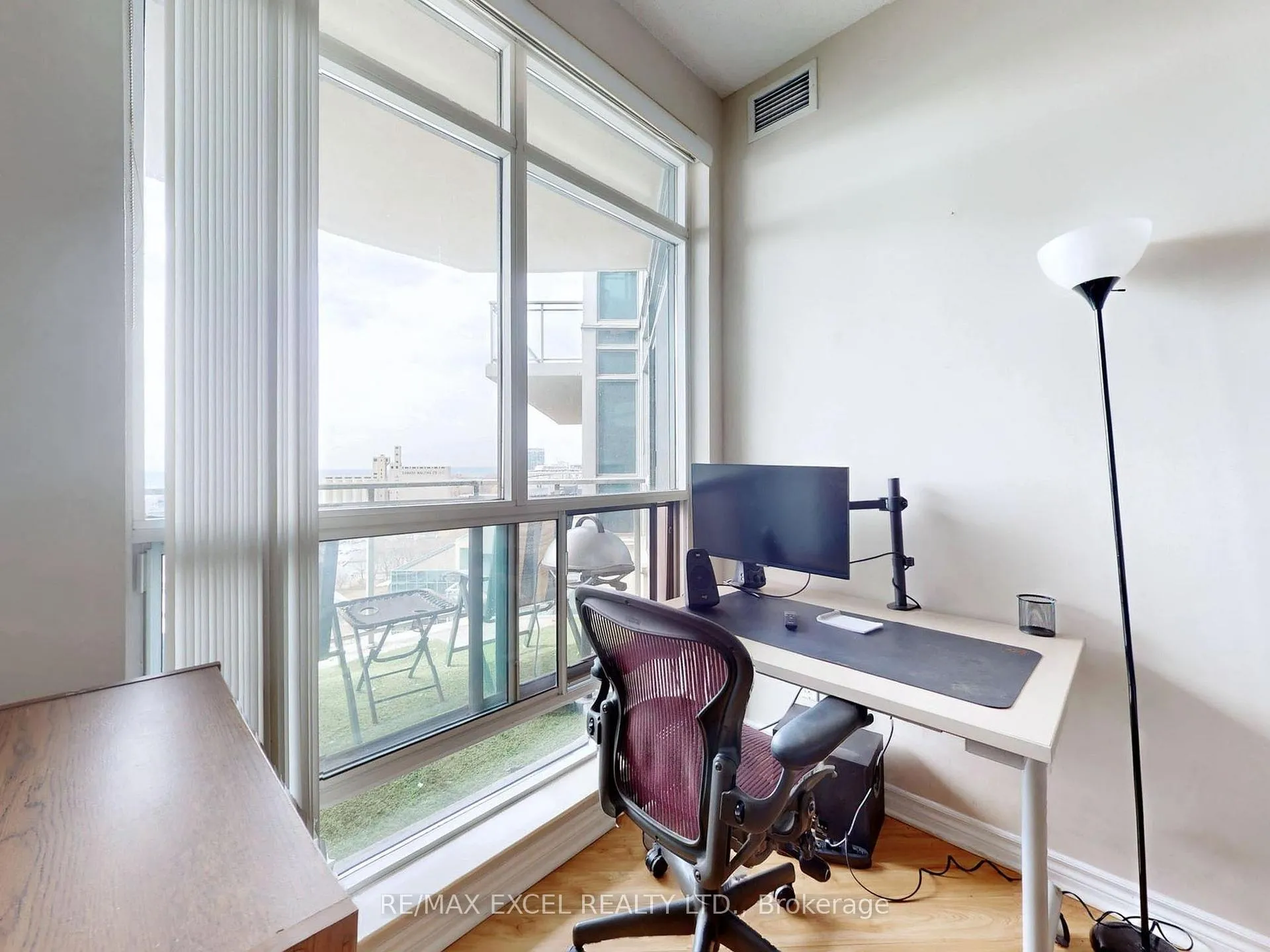 Photo 10 of Unit LPH01, 410 Queens Quay, Toronto, Waterfront Communities — HOMEH