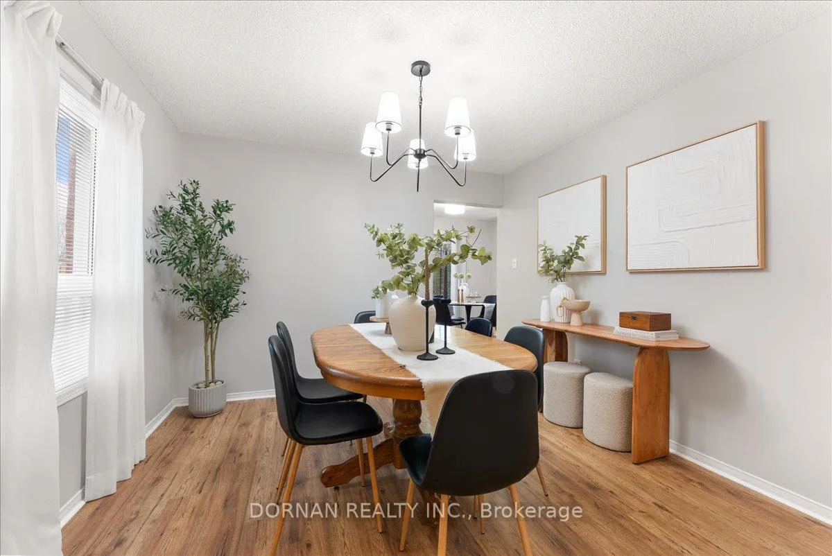 Photo 9 of 3 Bancroft Crescent, Whitby, Williamsburg — HOMEH