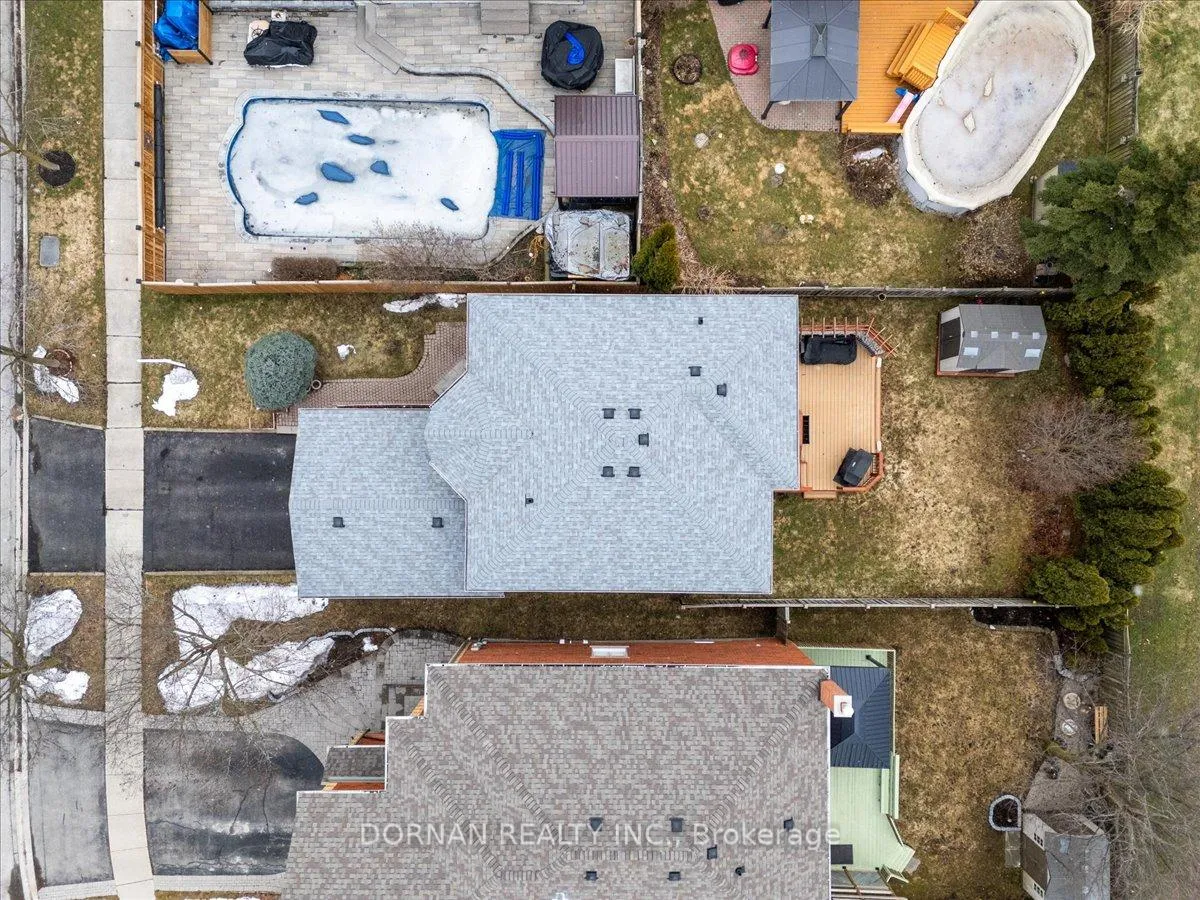 Photo 36 of 3 Bancroft Crescent, Whitby, Williamsburg — HOMEH