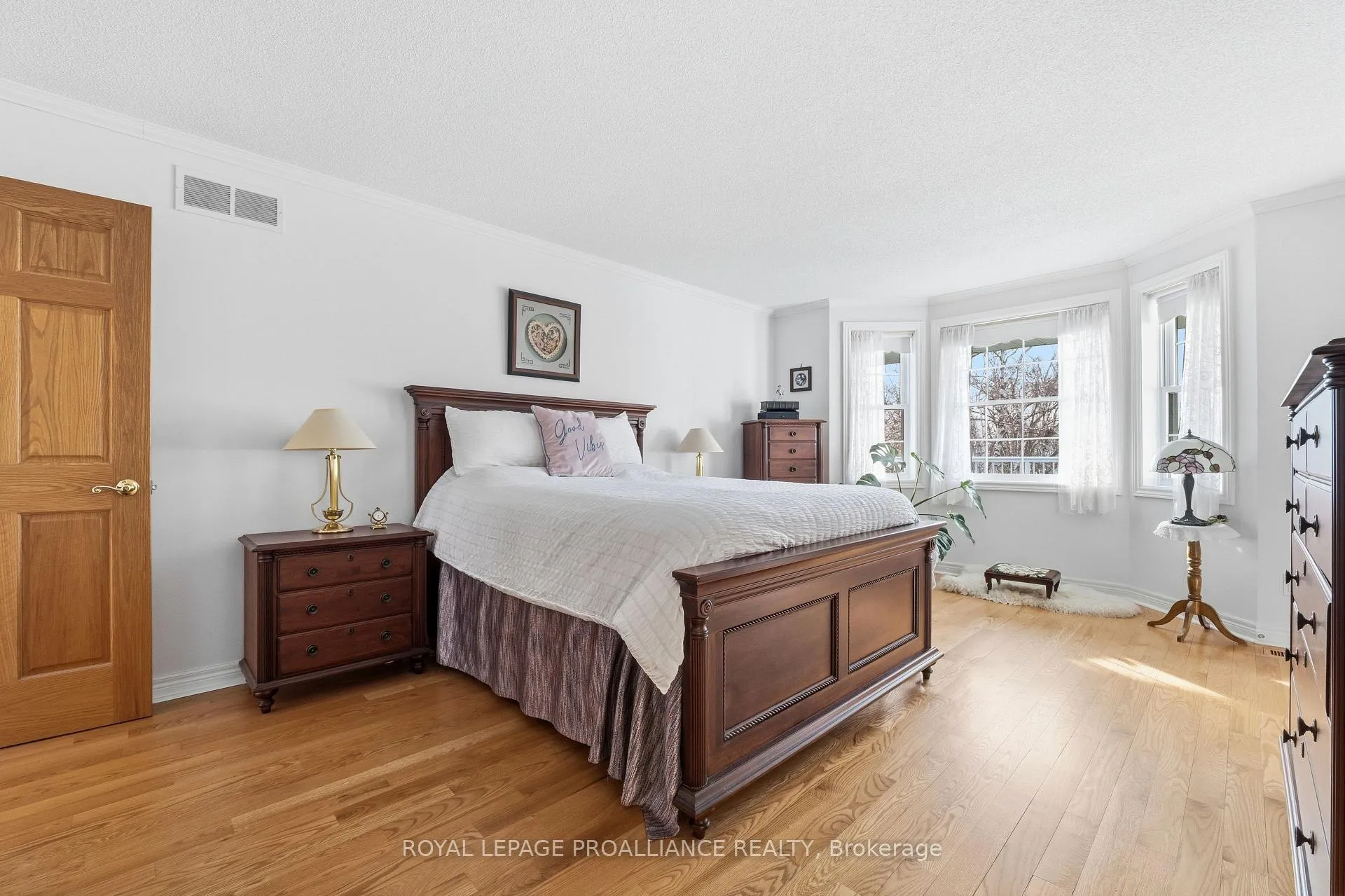 Photo 11 of 630 Old Highway 2, Quinte West, Sidney Ward — HOMEH