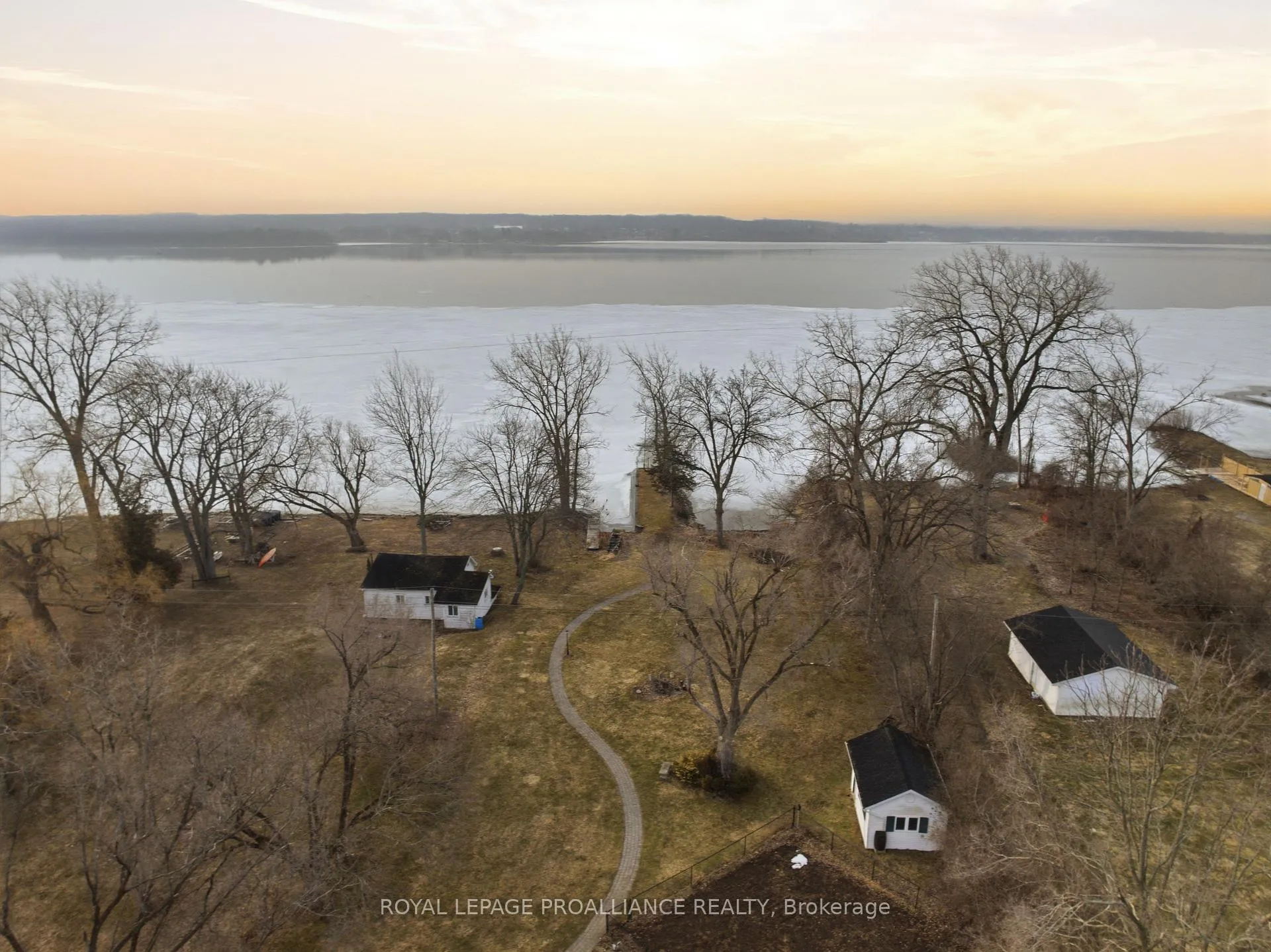 Photo 35 of 630 Old Highway 2, Quinte West, Sidney Ward — HOMEH