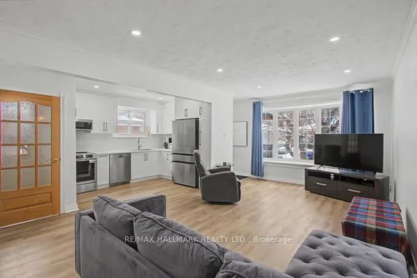 Photo 1 of 37 Avis Crescent, Toronto, O'Connor-Parkview — HOMEH