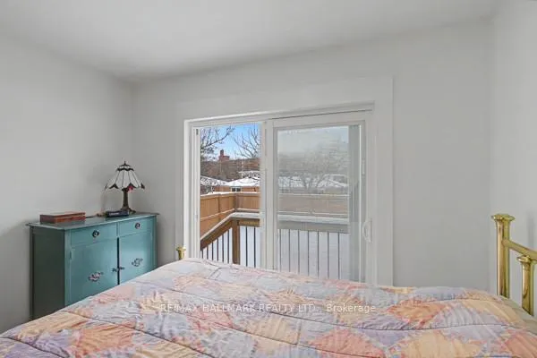 Photo 12 of 37 Avis Crescent, Toronto, O'Connor-Parkview — HOMEH