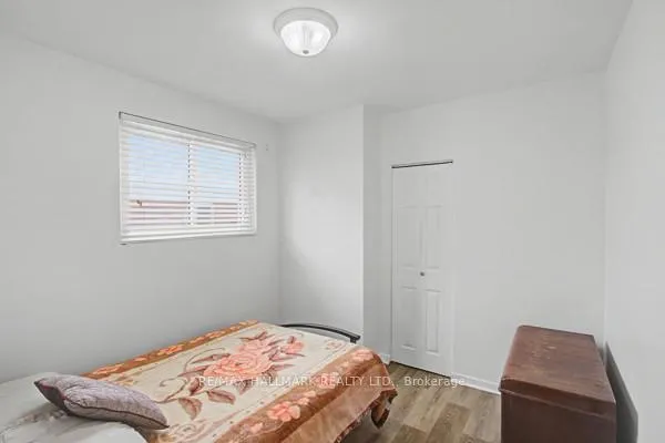 Photo 14 of 37 Avis Crescent, Toronto, O'Connor-Parkview — HOMEH