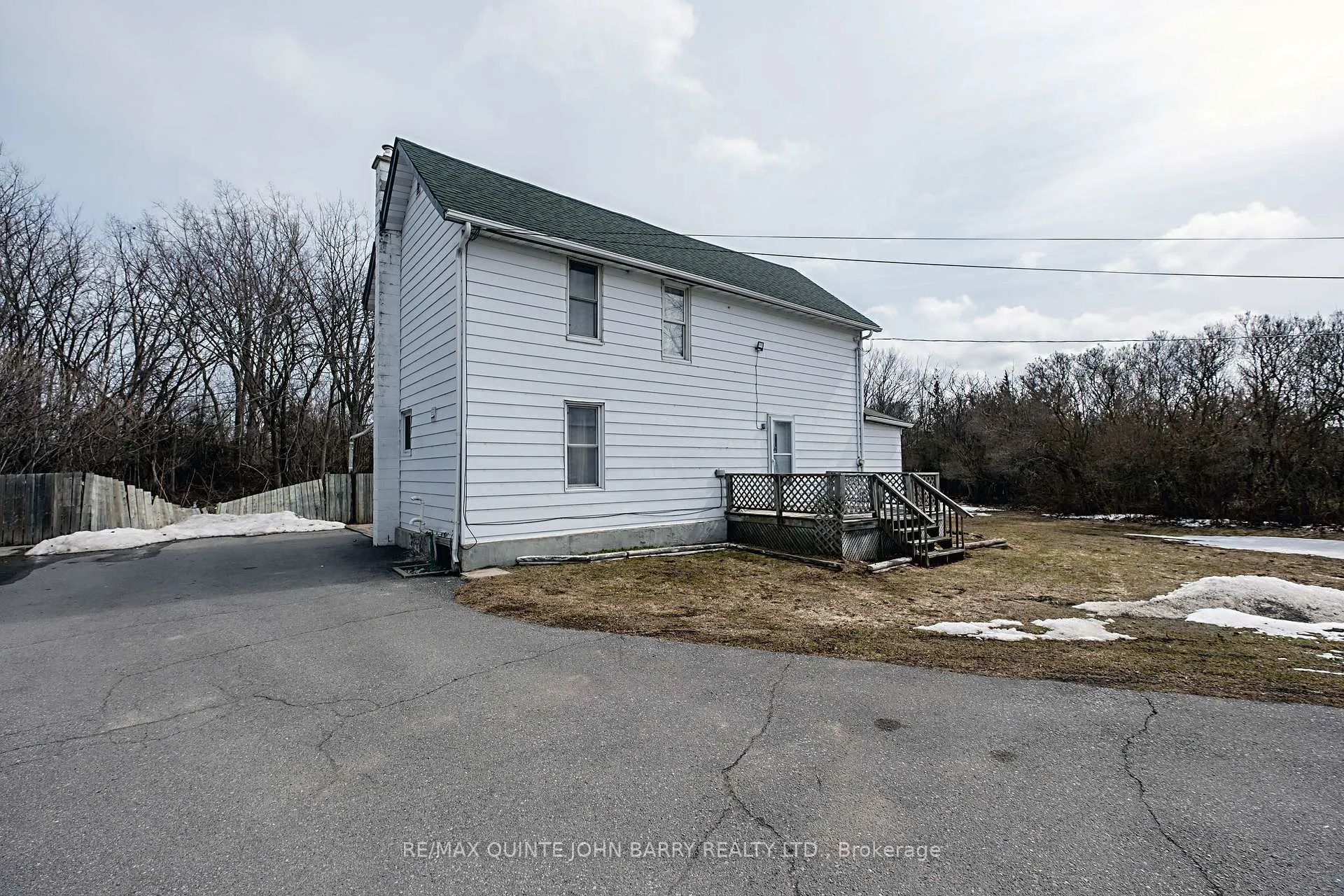 Photo 2 of 115 Dufferin Avenue, Quinte West, Trenton Ward — HOMEH