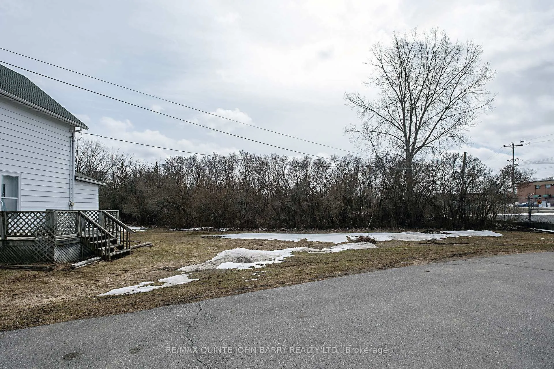 Photo 4 of 115 Dufferin Avenue, Quinte West, Trenton Ward — HOMEH