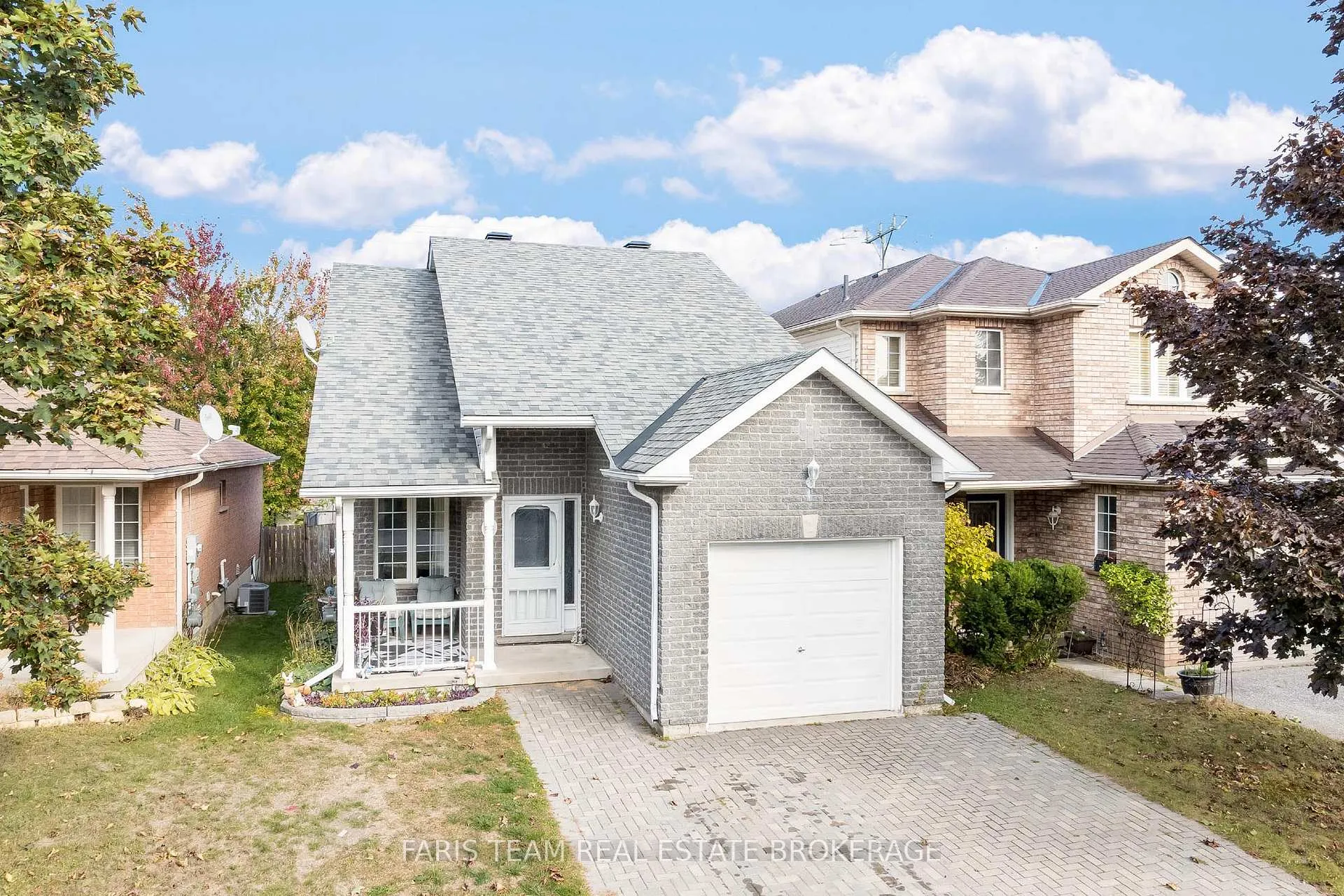 Photo 3 of 9 Julia Crescent, Orillia — HOMEH
