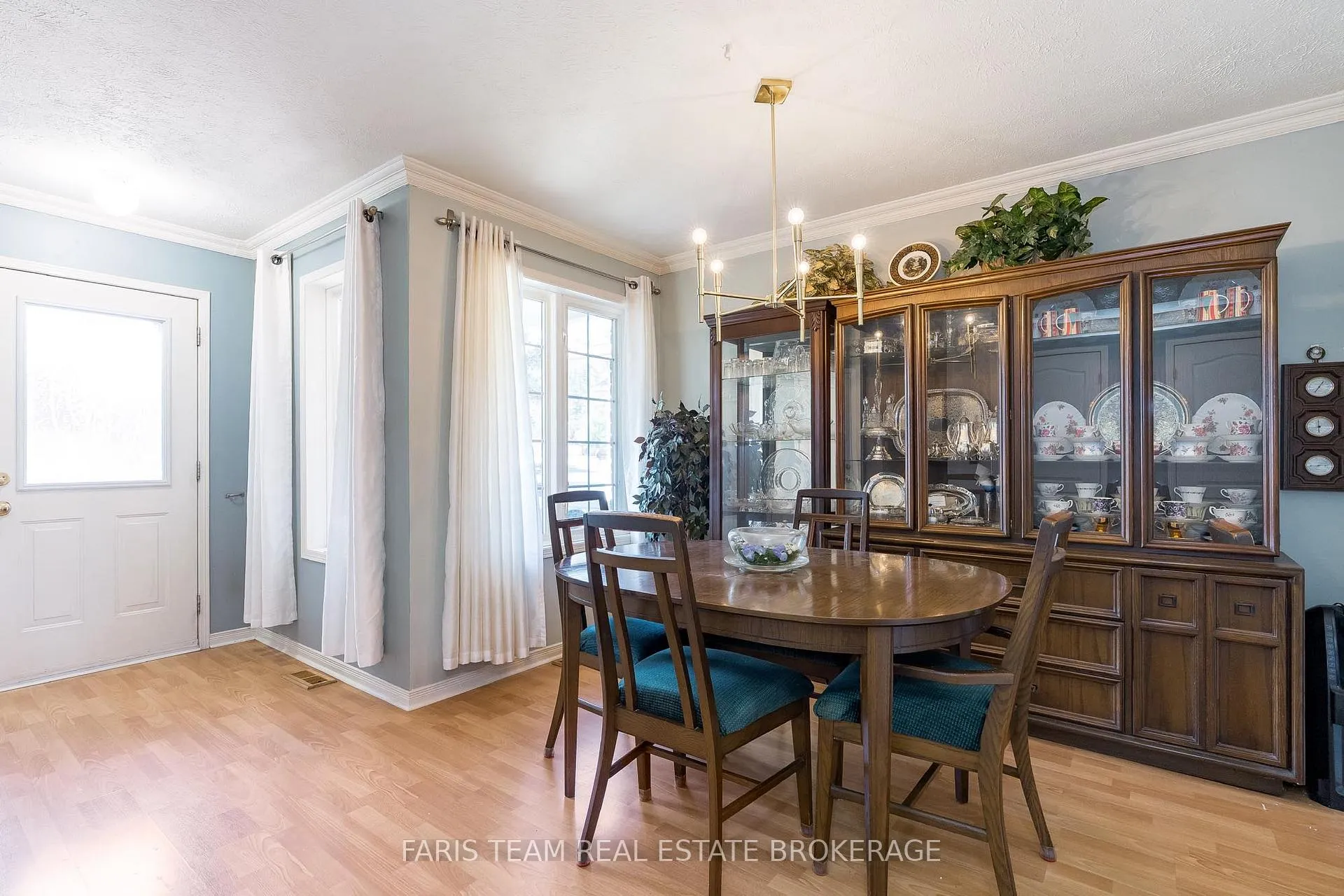 Photo 13 of 9 Julia Crescent, Orillia — HOMEH