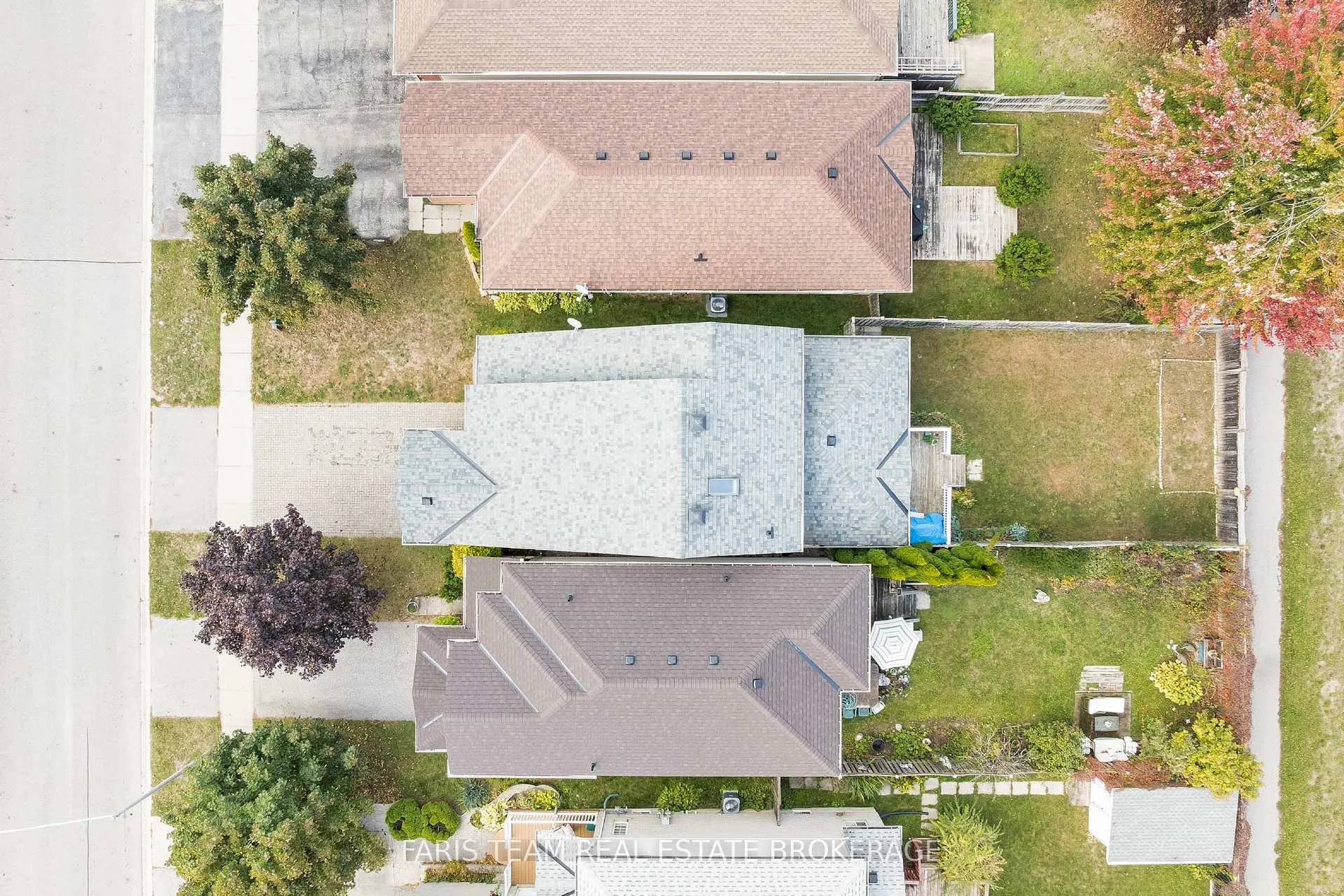 Photo 33 of 9 Julia Crescent, Orillia — HOMEH