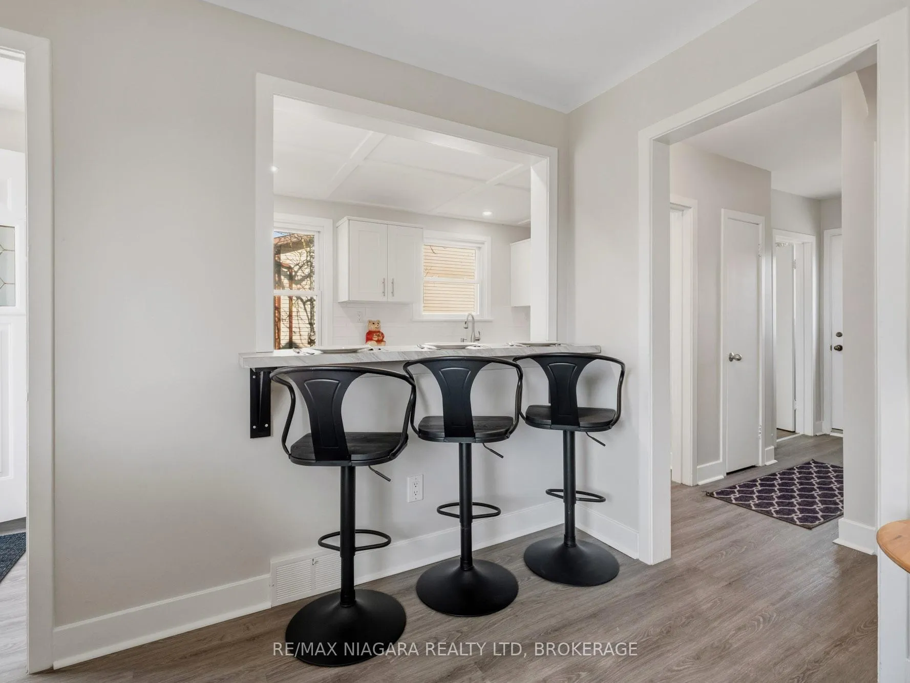 Photo 8 of 7957 Beaverdams Road, Niagara Falls, Ascot — HOMEH