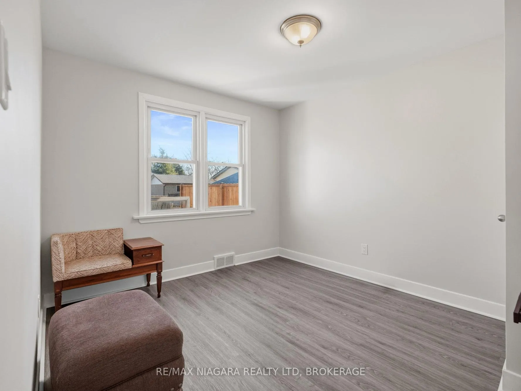 Photo 20 of 7957 Beaverdams Road, Niagara Falls, Ascot — HOMEH