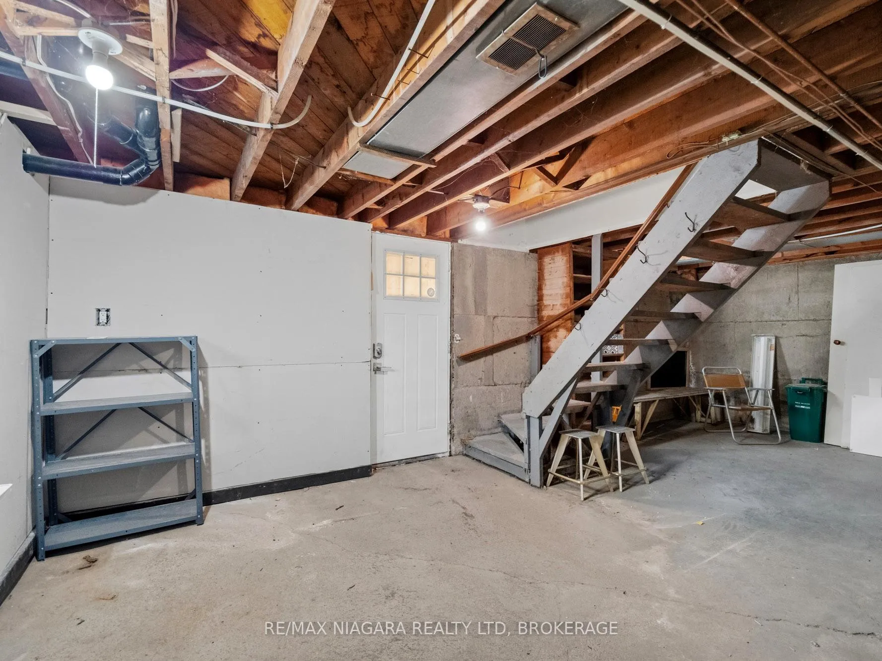Photo 22 of 7957 Beaverdams Road, Niagara Falls, Ascot — HOMEH