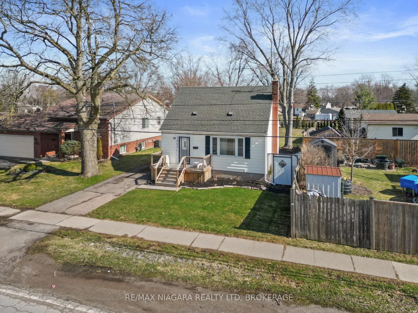 Photo 24 of 7957 Beaverdams Road, Niagara Falls, Ascot — HOMEH
