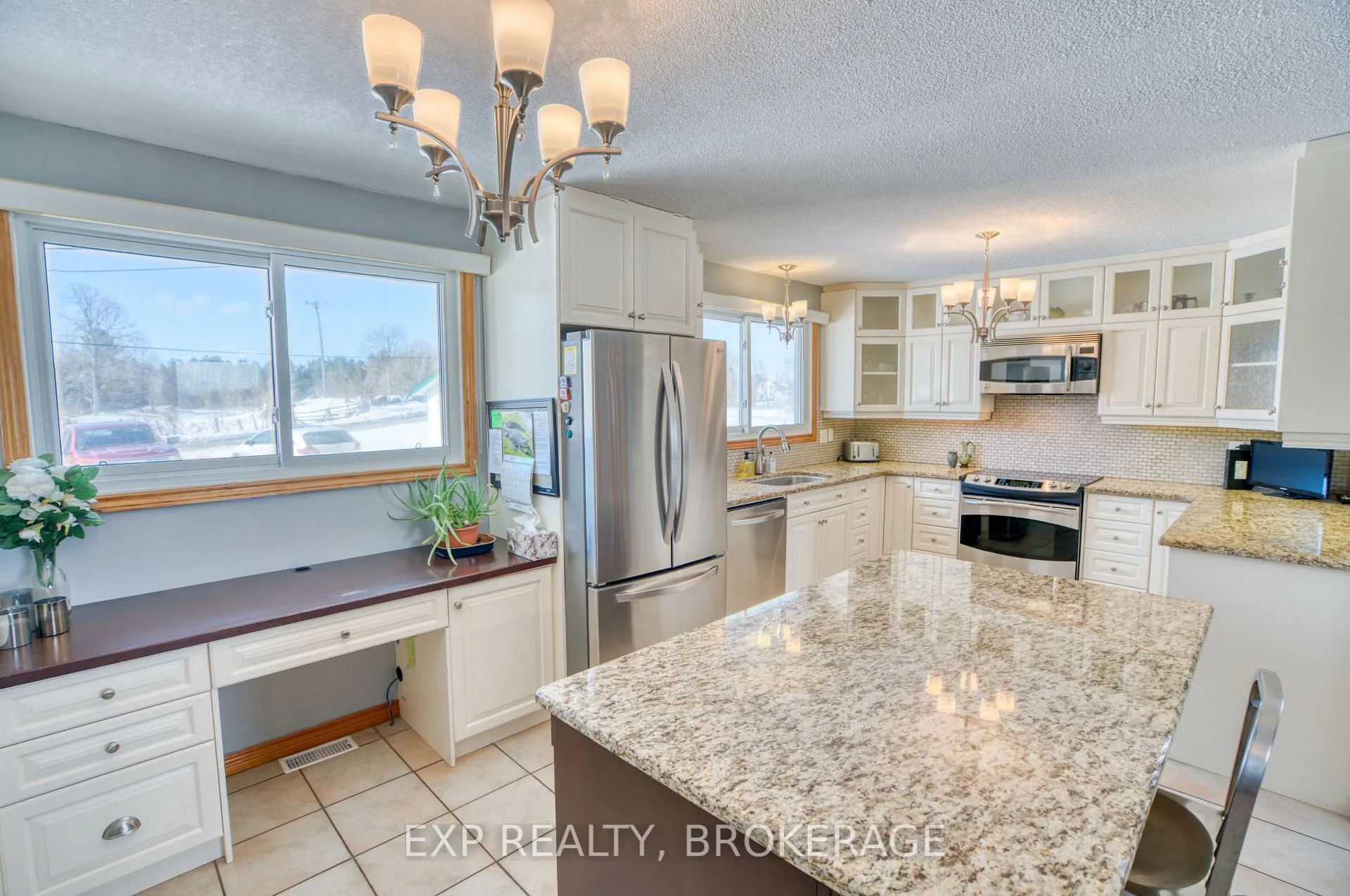 Photo 5 of 2720 Bell Line Road, Frontenac, Frontenac Centre — HOMEH