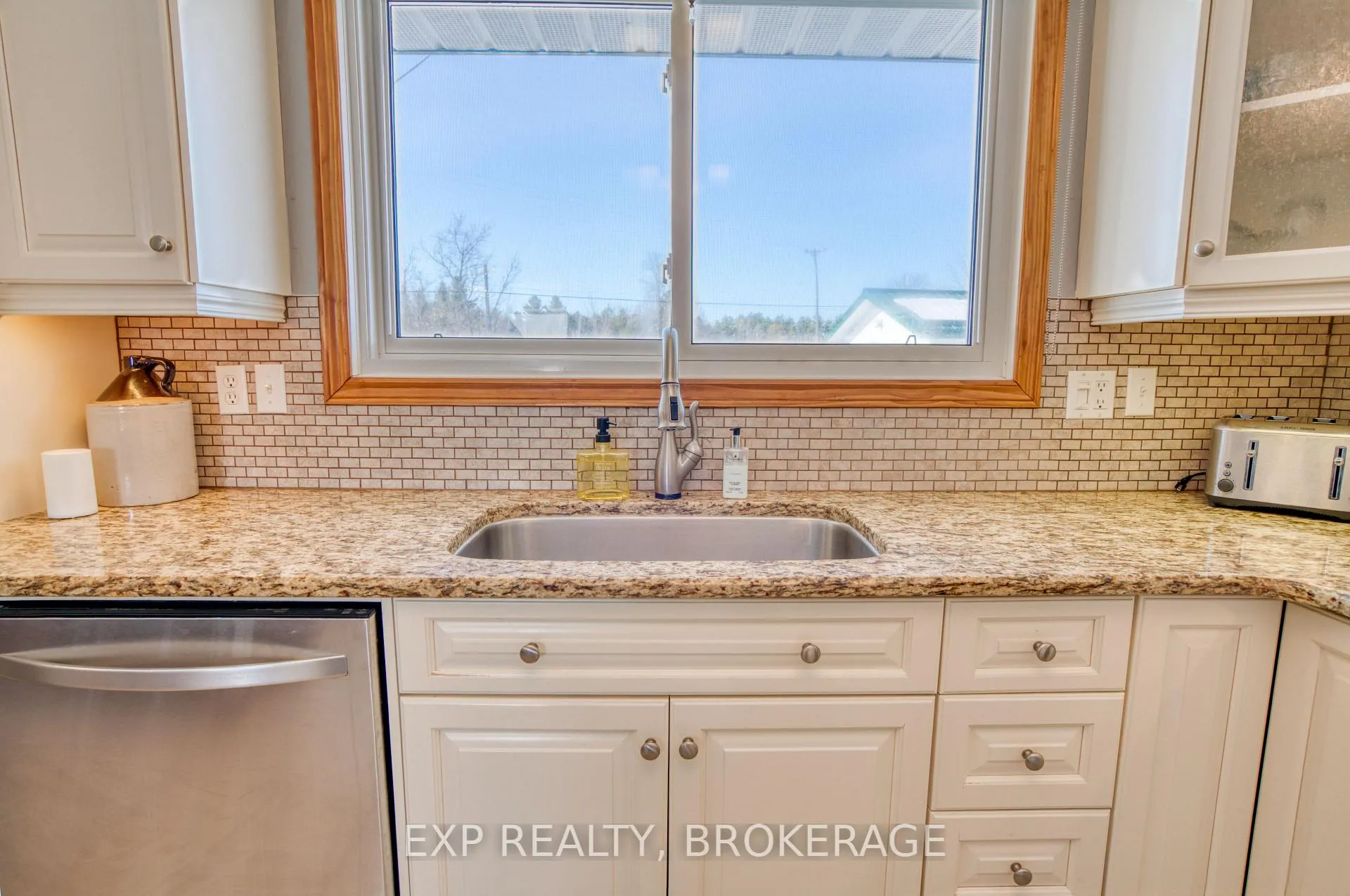Photo 11 of 2720 Bell Line Road, Frontenac, Frontenac Centre — HOMEH