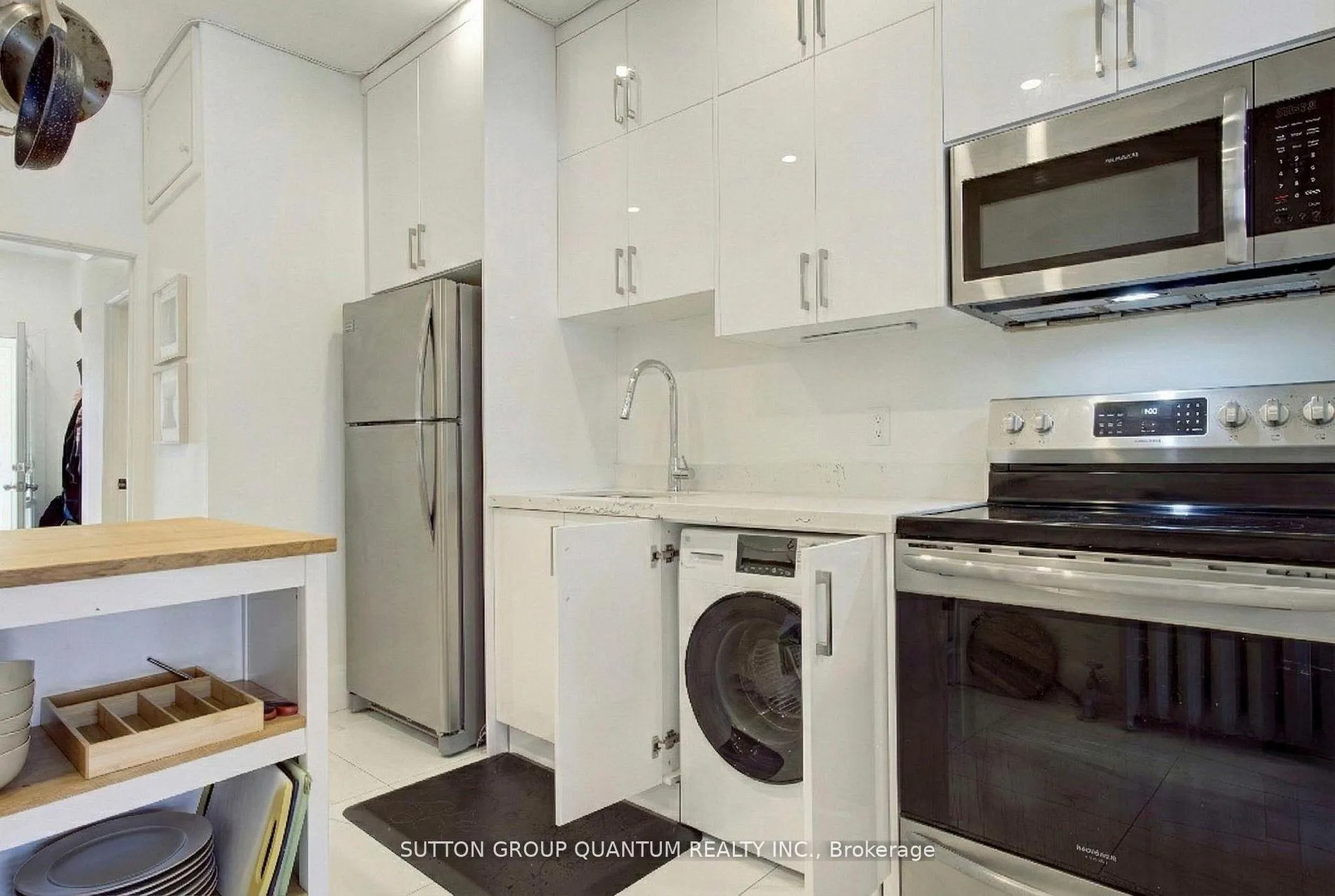 Photo 8 of 232 Pearson Avenue, Toronto, High Park-Swansea — HOMEH