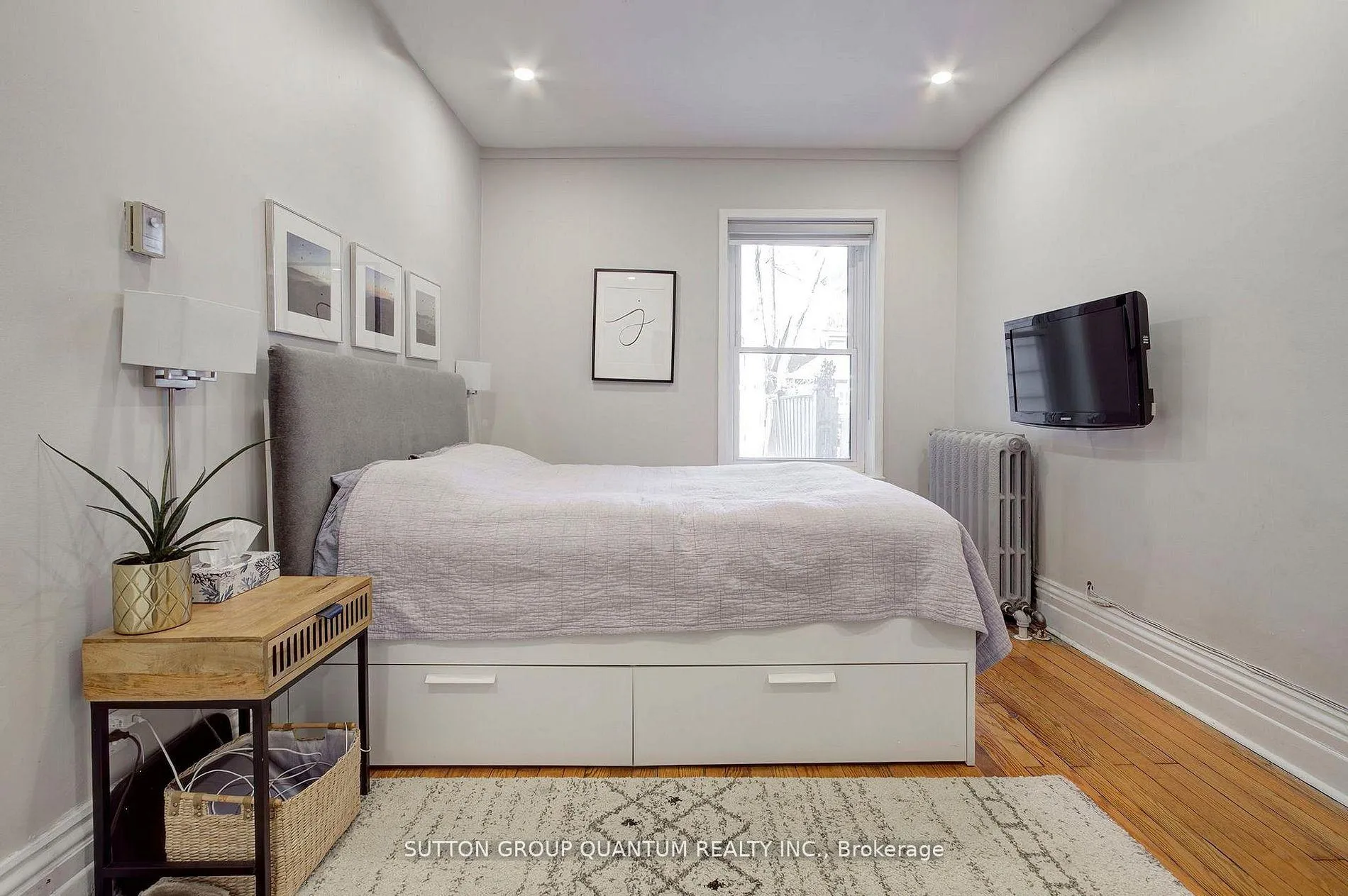 Photo 13 of 232 Pearson Avenue, Toronto, High Park-Swansea — HOMEH