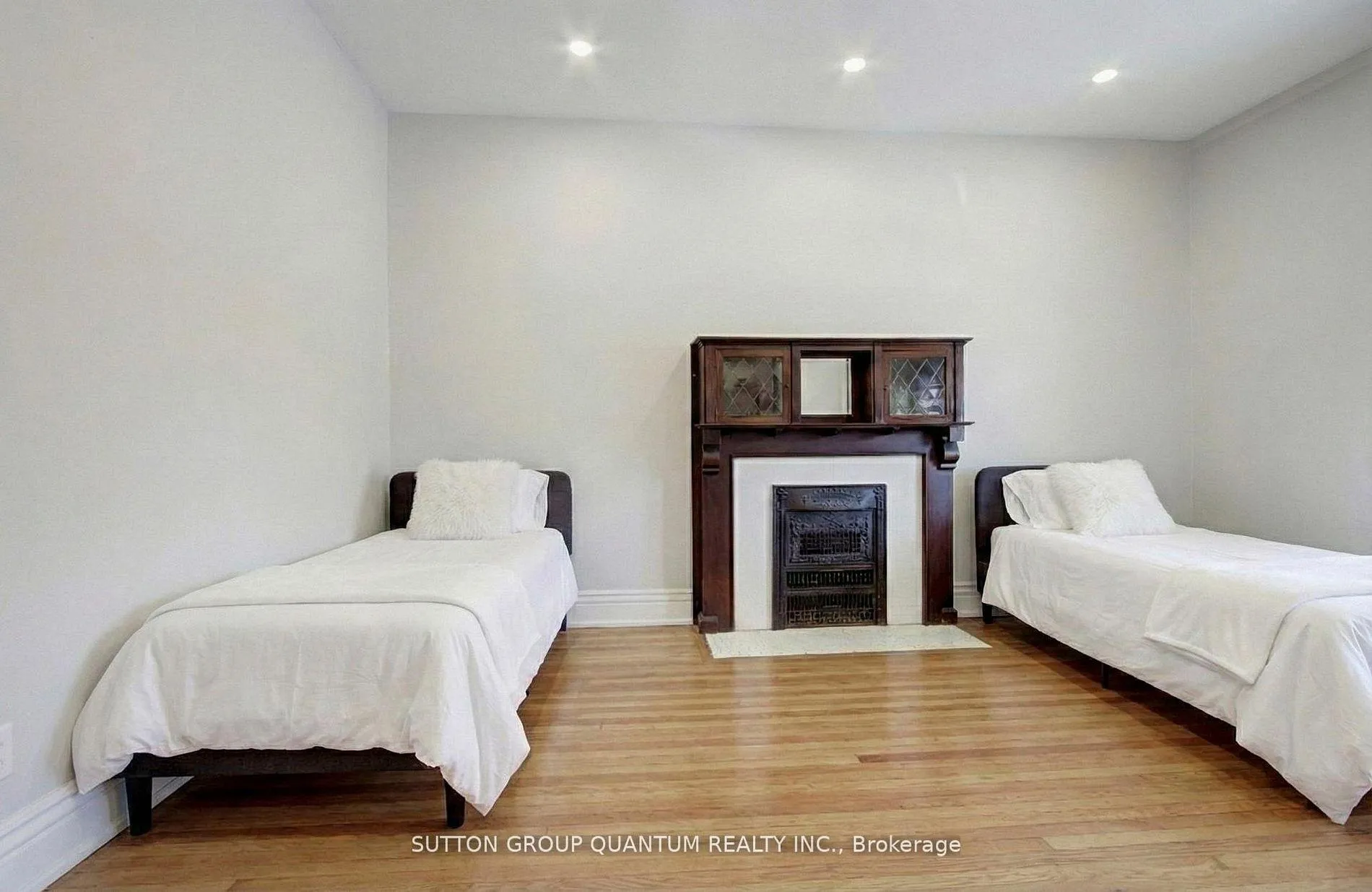Photo 14 of 232 Pearson Avenue, Toronto, High Park-Swansea — HOMEH