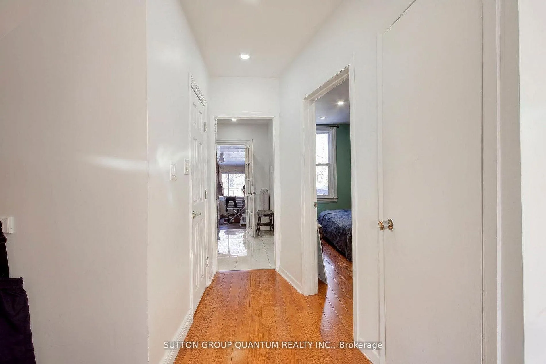Photo 25 of 232 Pearson Avenue, Toronto, High Park-Swansea — HOMEH