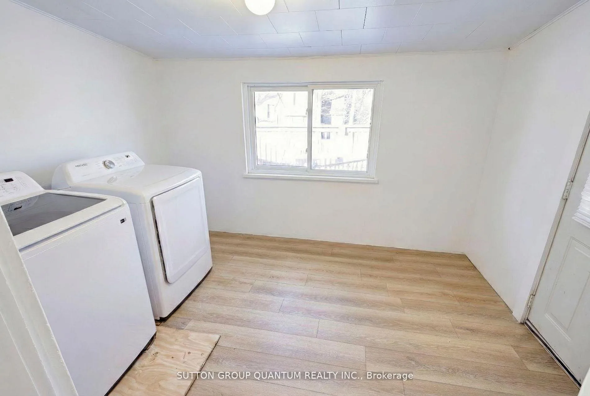 Photo 28 of 232 Pearson Avenue, Toronto, High Park-Swansea — HOMEH
