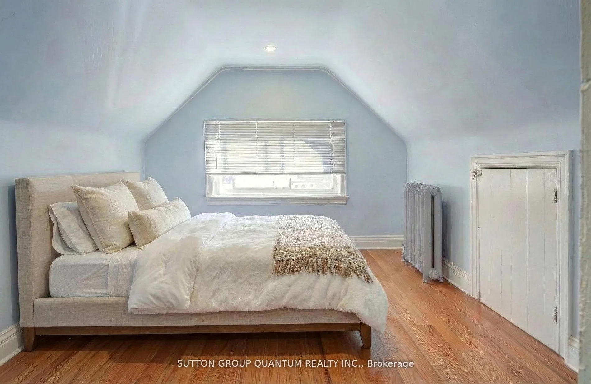 Photo 32 of 232 Pearson Avenue, Toronto, High Park-Swansea — HOMEH