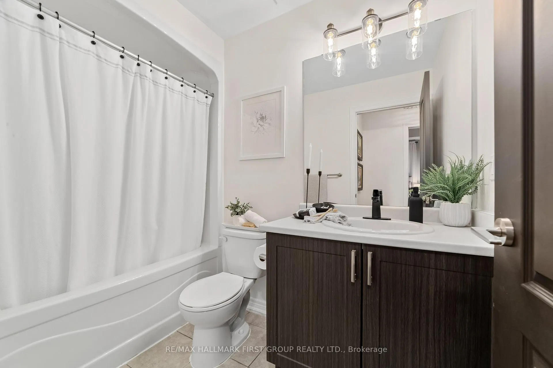 Photo 21 of Unit 102, 660 Gordon Street, Whitby, Port Whitby — HOMEH
