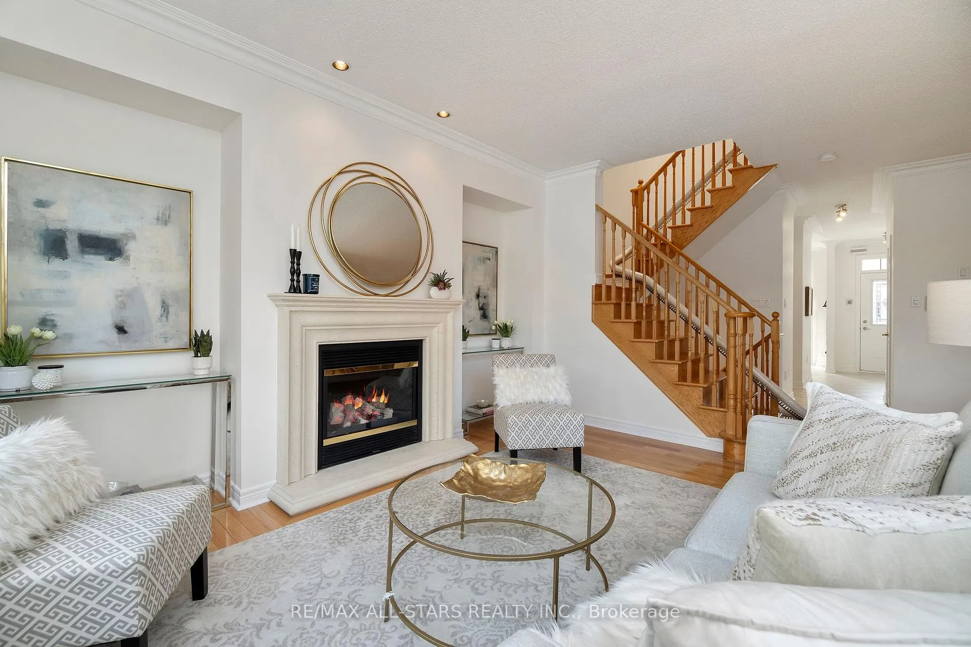 Photo 3 of 29 Wave Hill Way, Markham, Greensborough — HOMEH