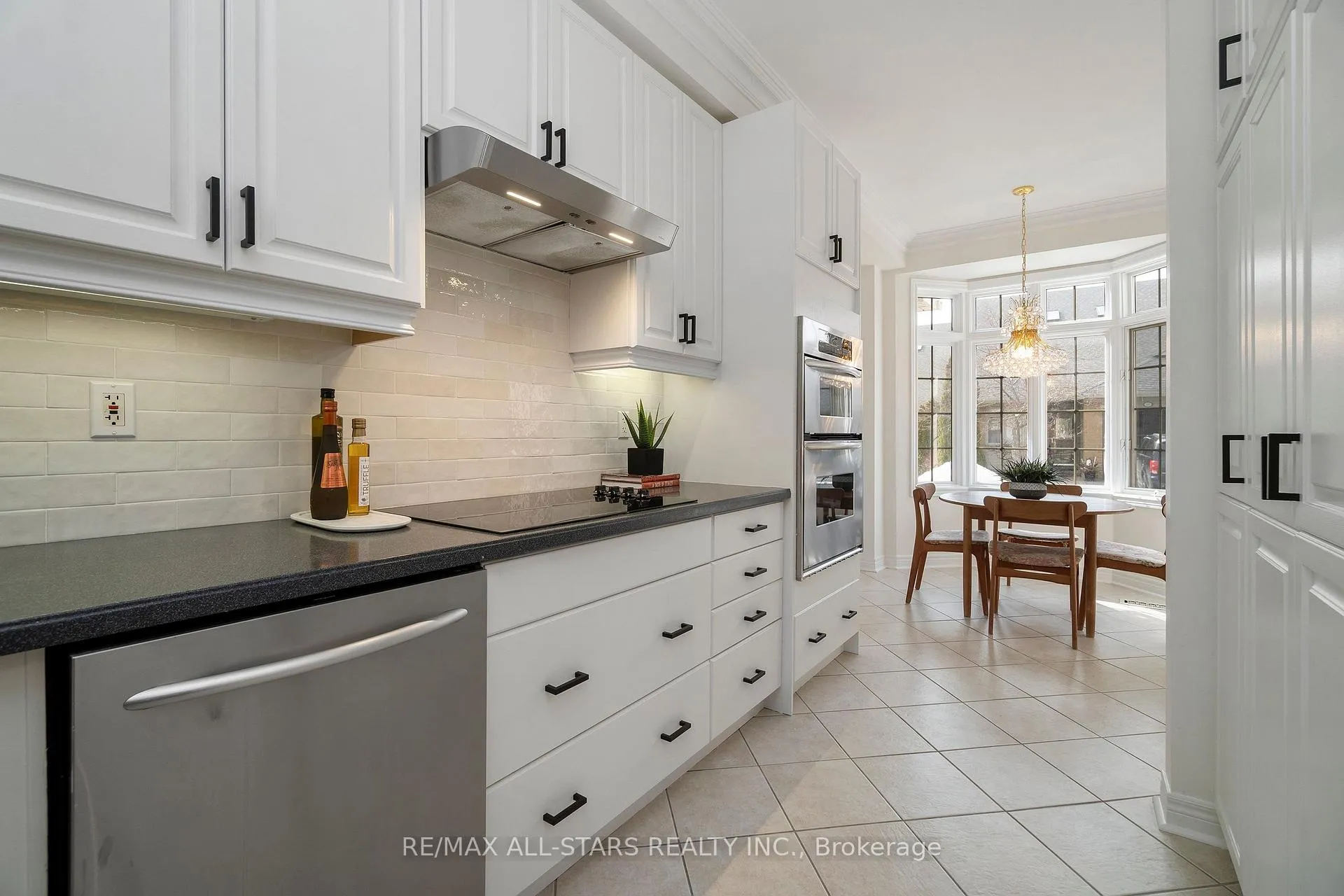 Photo 7 of 29 Wave Hill Way, Markham, Greensborough — HOMEH