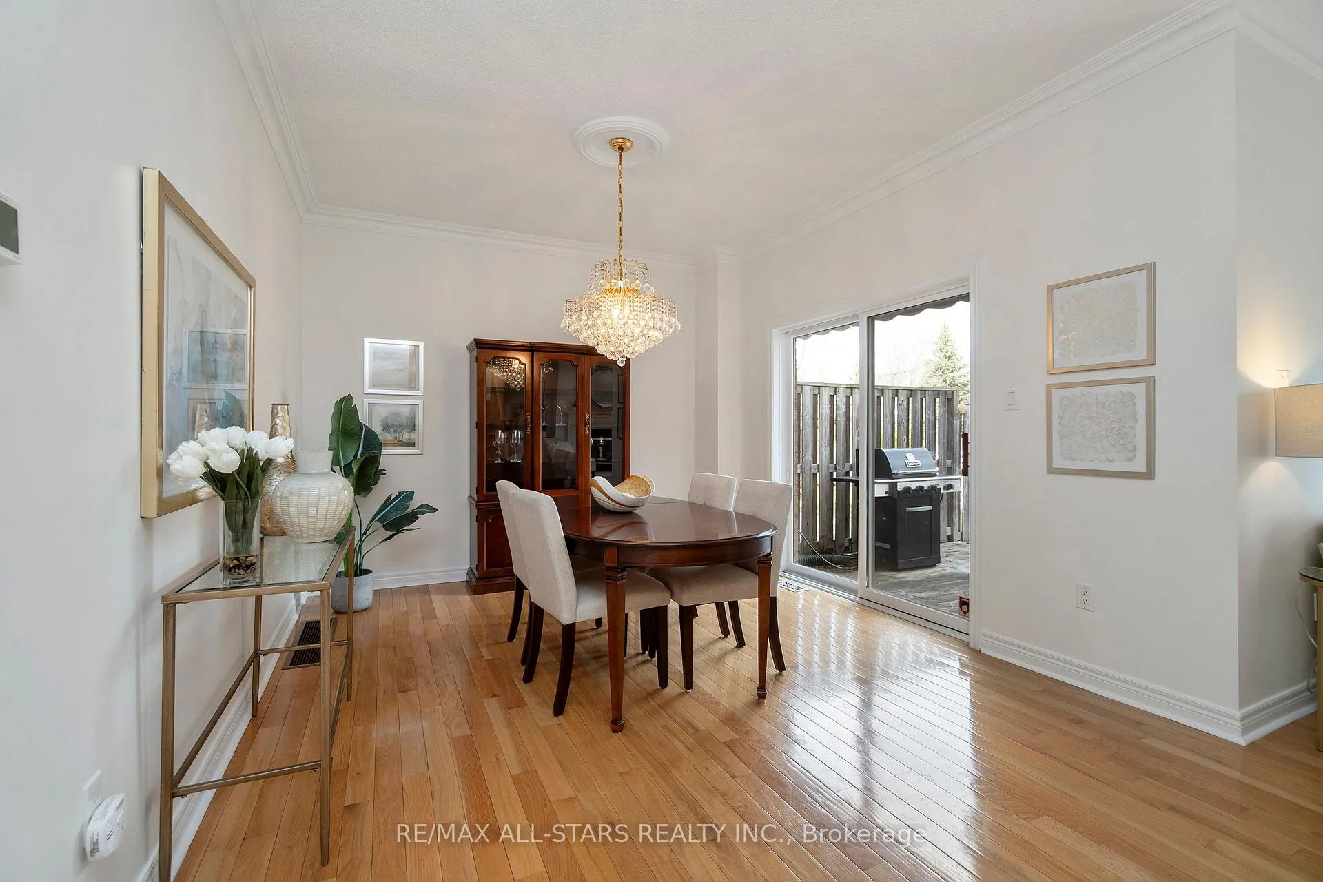 Photo 12 of 29 Wave Hill Way, Markham, Greensborough — HOMEH