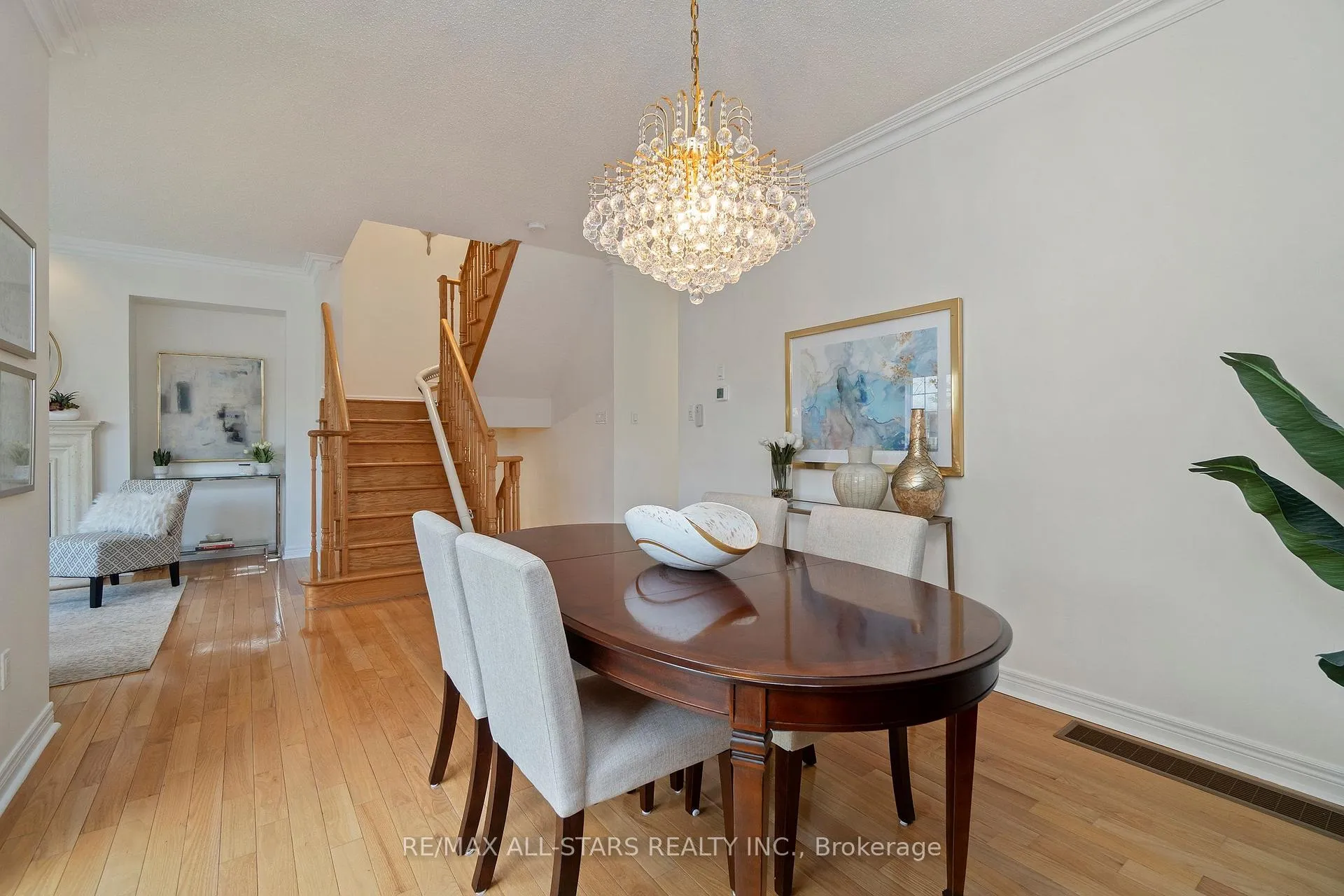 Photo 14 of 29 Wave Hill Way, Markham, Greensborough — HOMEH