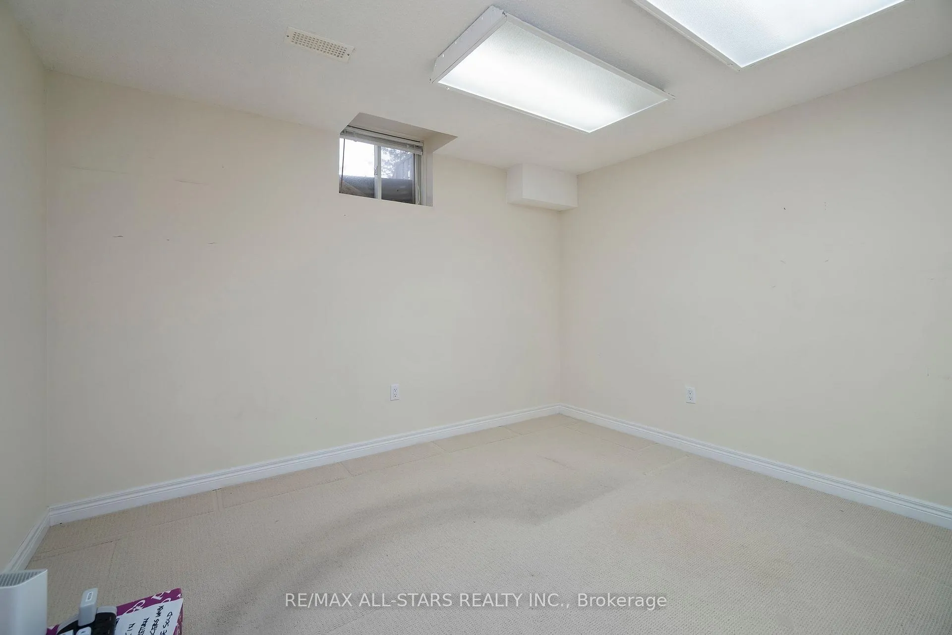 Photo 26 of 29 Wave Hill Way, Markham, Greensborough — HOMEH