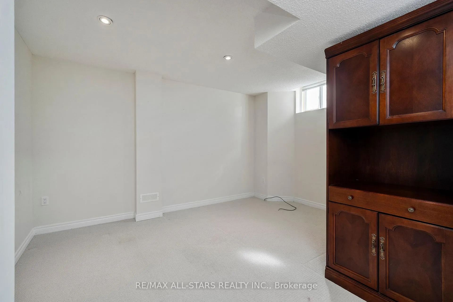 Photo 28 of 29 Wave Hill Way, Markham, Greensborough — HOMEH