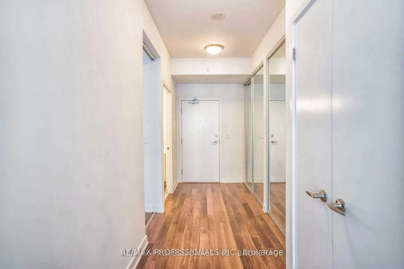 Photo 7 of Unit 611, 32 Camden Street, Toronto, Waterfront Communities — HOMEH