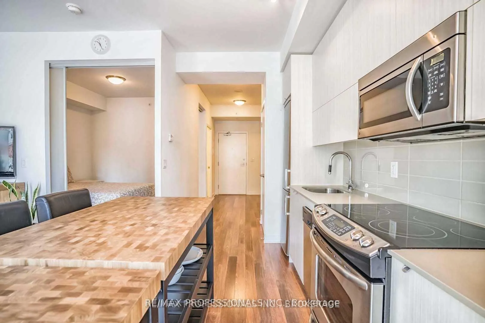 Photo 11 of Unit 611, 32 Camden Street, Toronto, Waterfront Communities — HOMEH