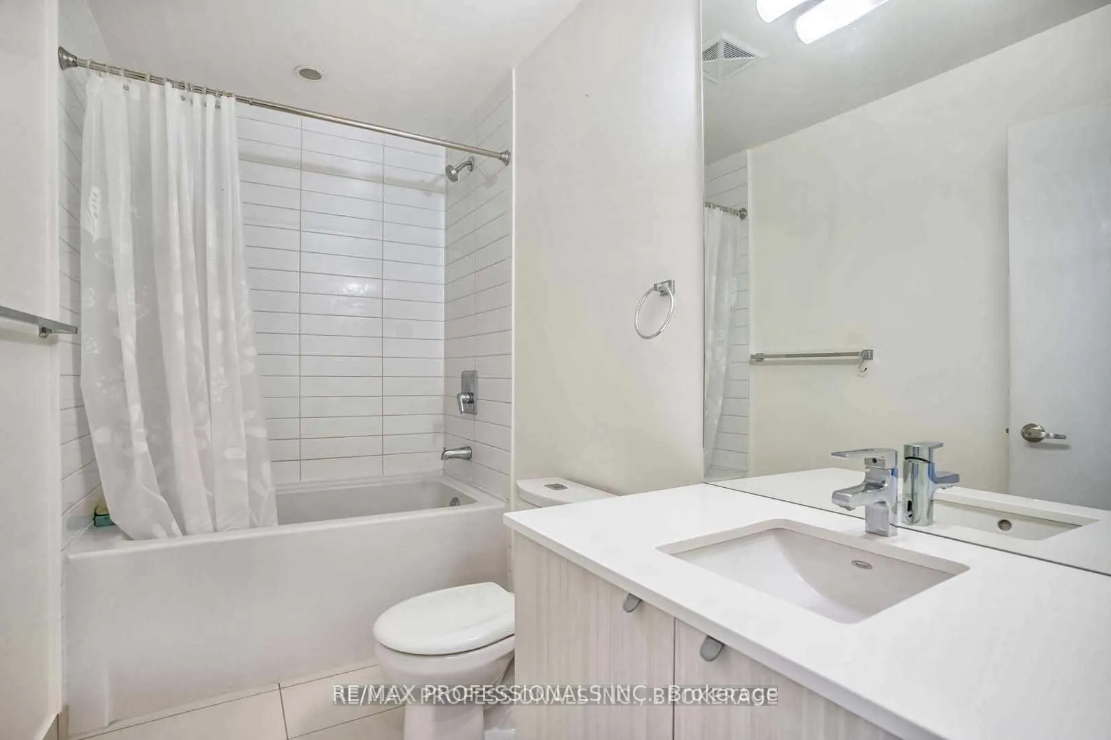 Photo 26 of Unit 611, 32 Camden Street, Toronto, Waterfront Communities — HOMEH