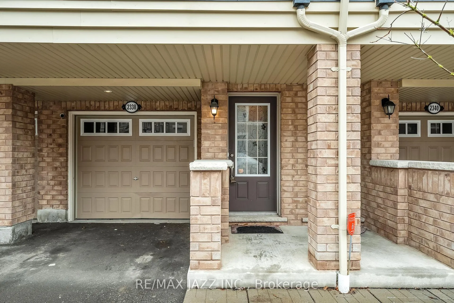 Photo 4 of Unit 331, 2338 Chevron Prince Path, Oshawa, Windfields — HOMEH