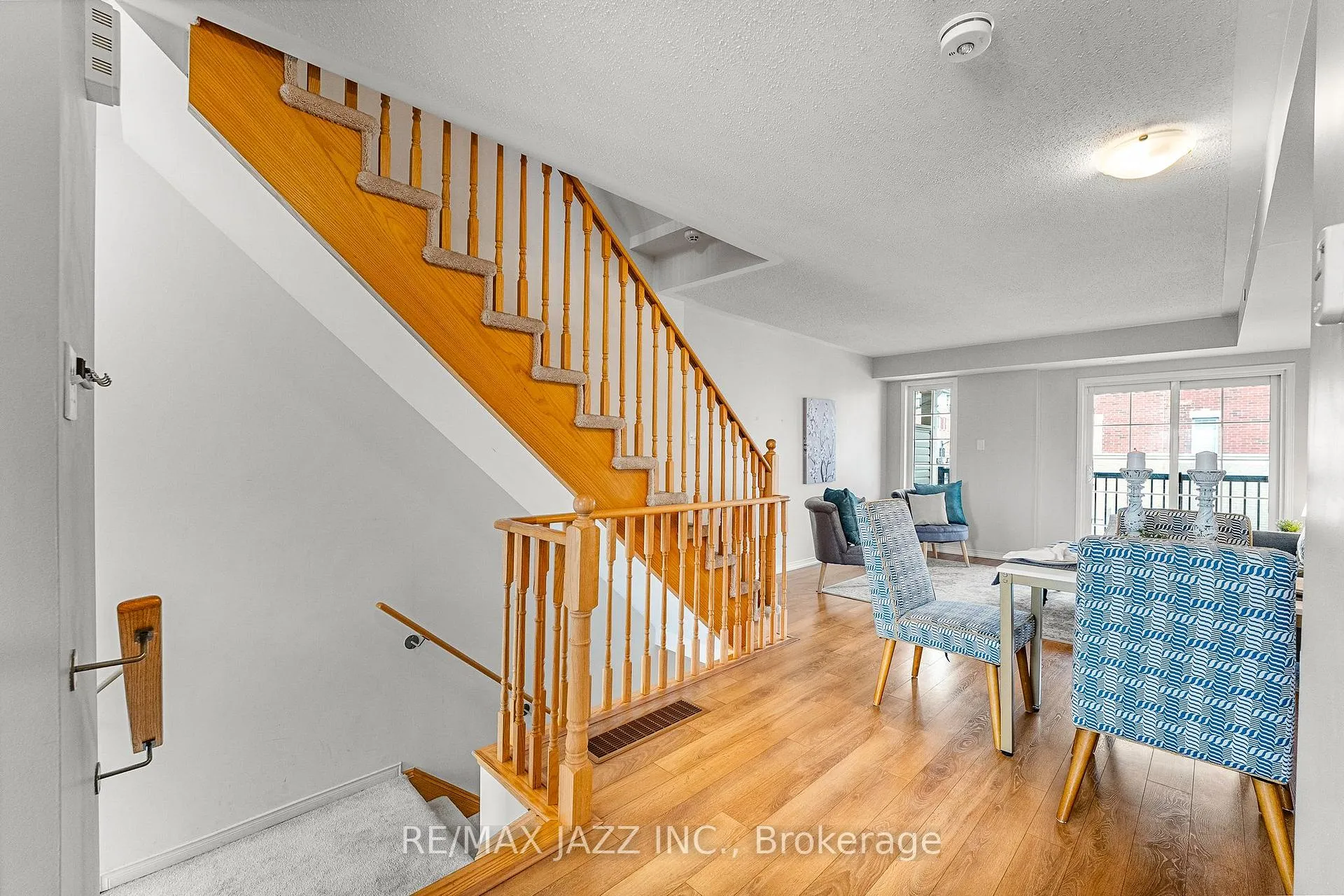 Photo 8 of Unit 331, 2338 Chevron Prince Path, Oshawa, Windfields — HOMEH