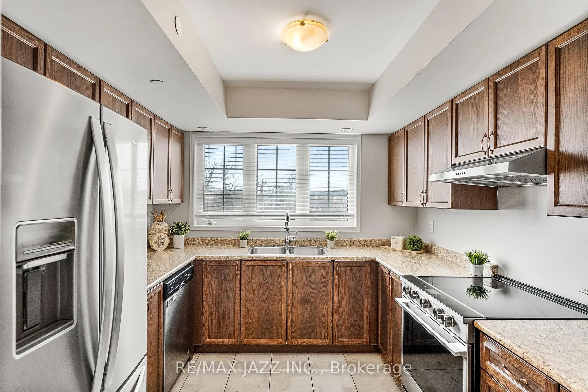Photo 16 of Unit 331, 2338 Chevron Prince Path, Oshawa, Windfields — HOMEH