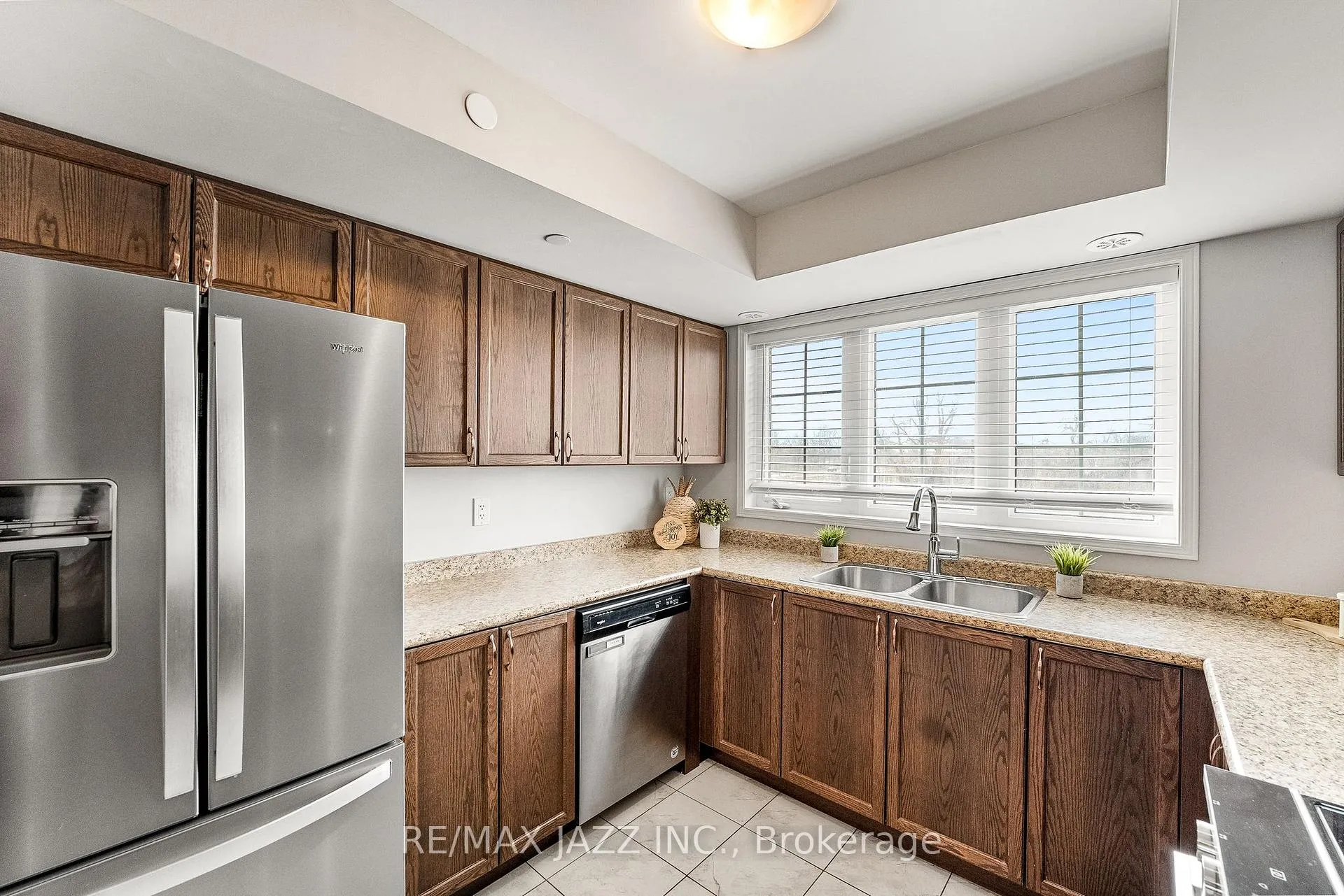 Photo 18 of Unit 331, 2338 Chevron Prince Path, Oshawa, Windfields — HOMEH