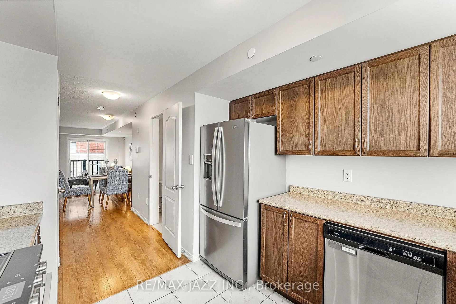Photo 19 of Unit 331, 2338 Chevron Prince Path, Oshawa, Windfields — HOMEH