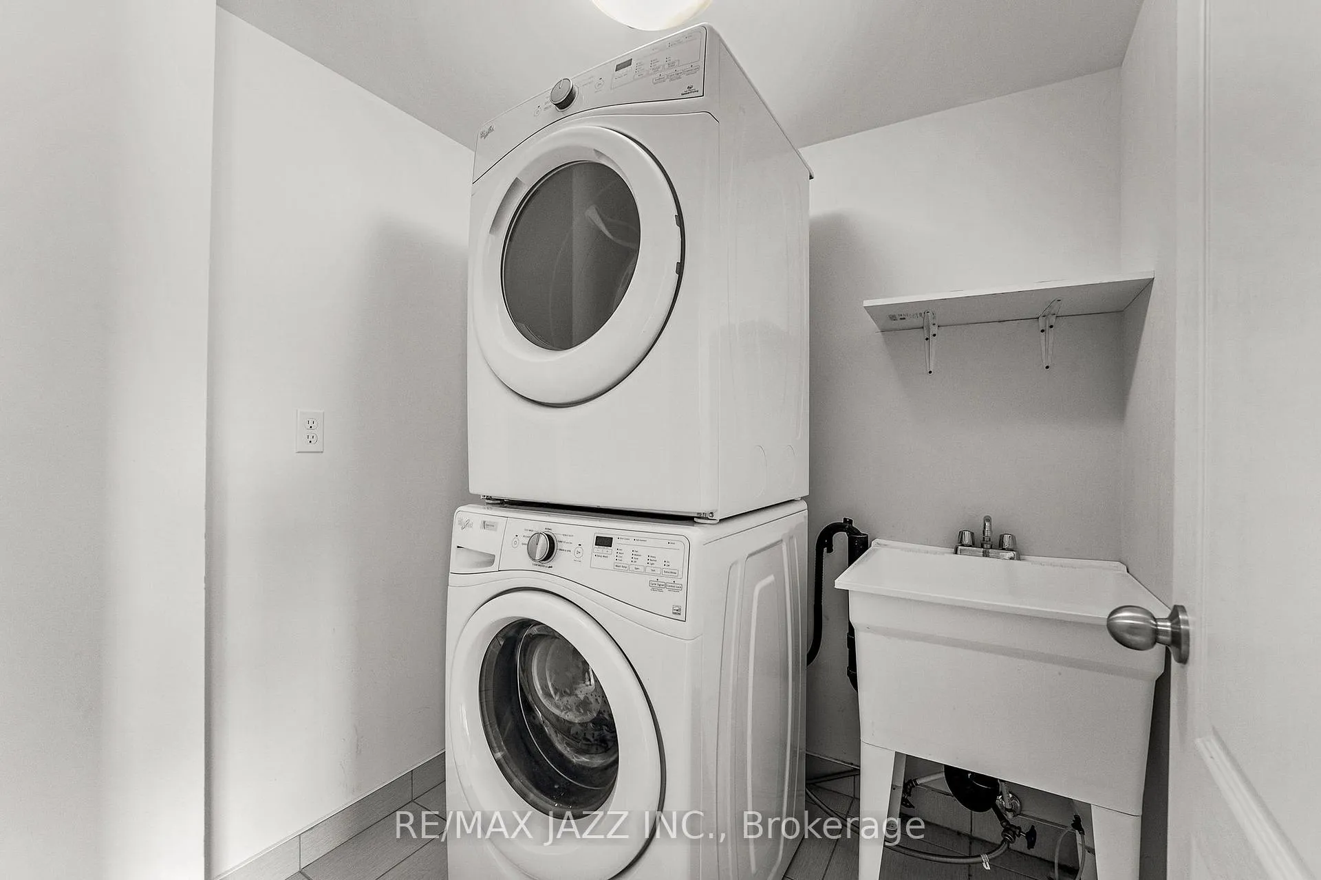 Photo 30 of Unit 331, 2338 Chevron Prince Path, Oshawa, Windfields — HOMEH