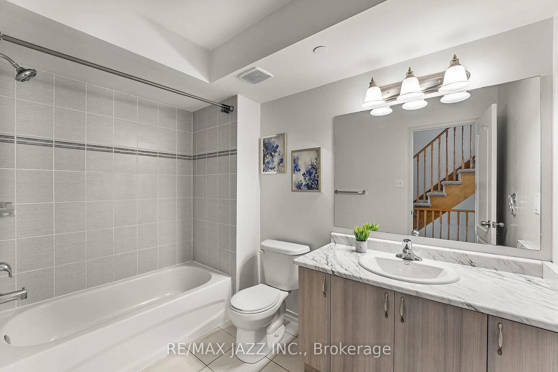 Photo 31 of Unit 331, 2338 Chevron Prince Path, Oshawa, Windfields — HOMEH