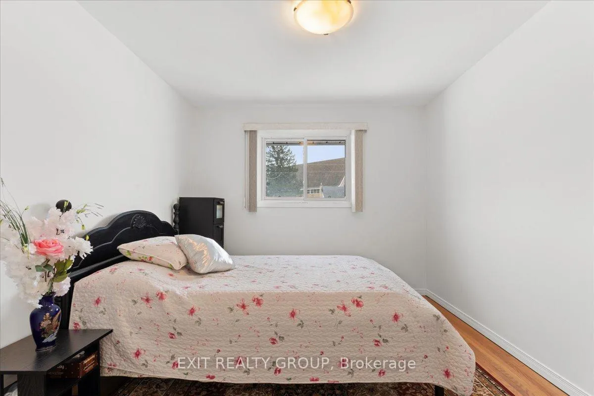Photo 14 of 12 Chown Crescent, Belleville, Thurlow Ward — HOMEH