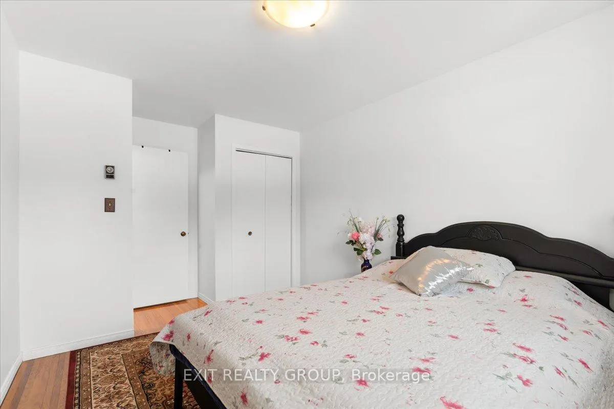 Photo 15 of 12 Chown Crescent, Belleville, Thurlow Ward — HOMEH