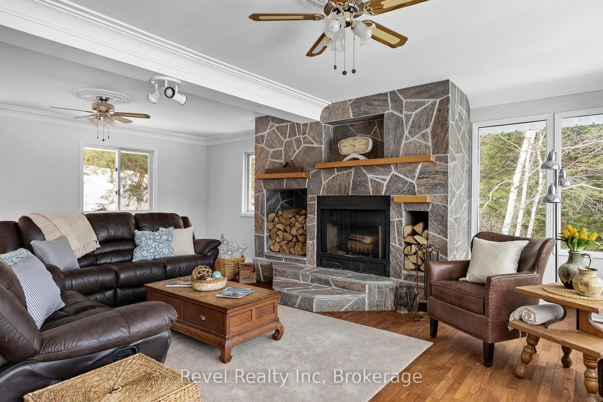 Photo 7 of 75 Silver Point Drive, Seguin — HOMEH
