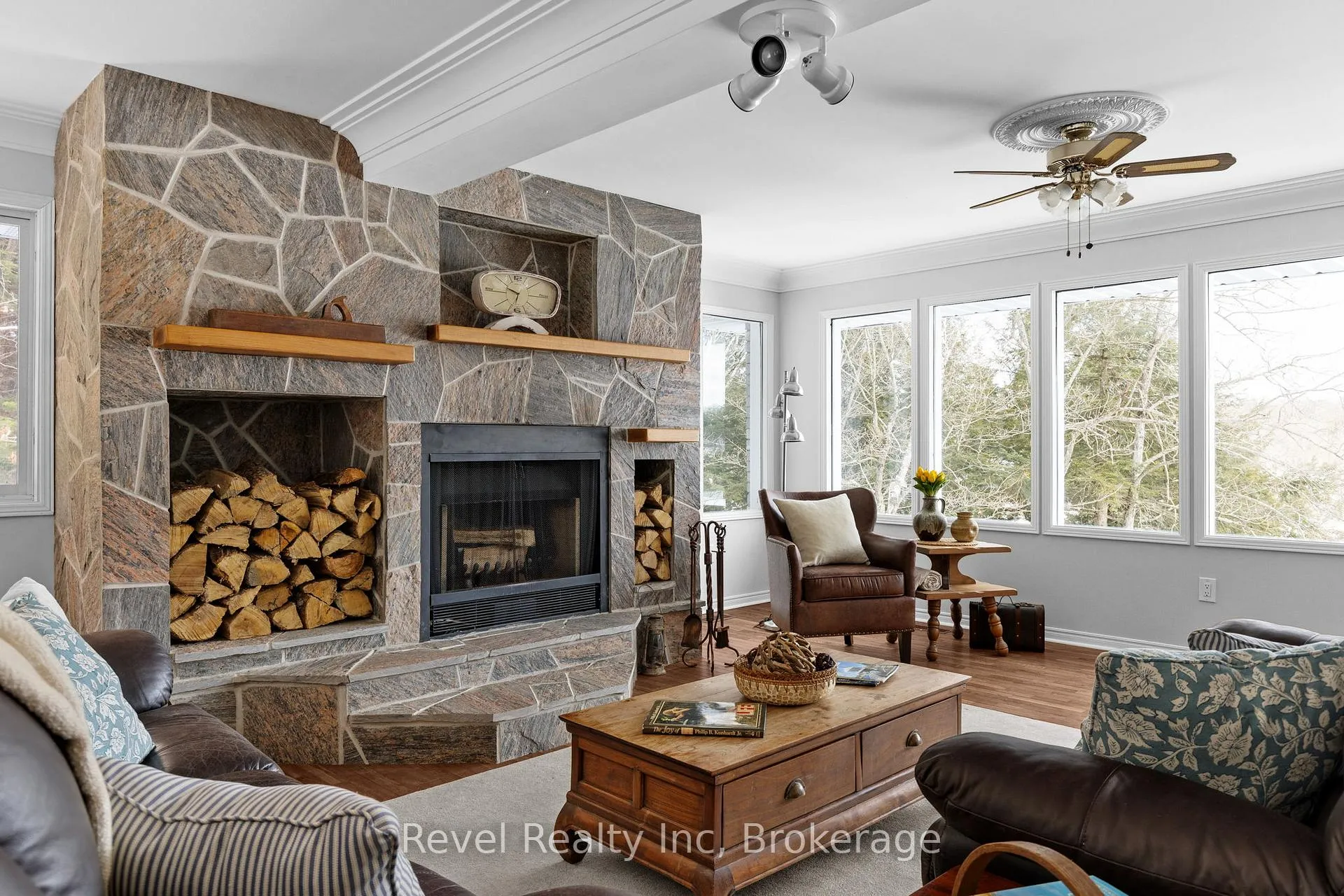 Photo 1 of 75 Silver Point Drive, Seguin — HOMEH